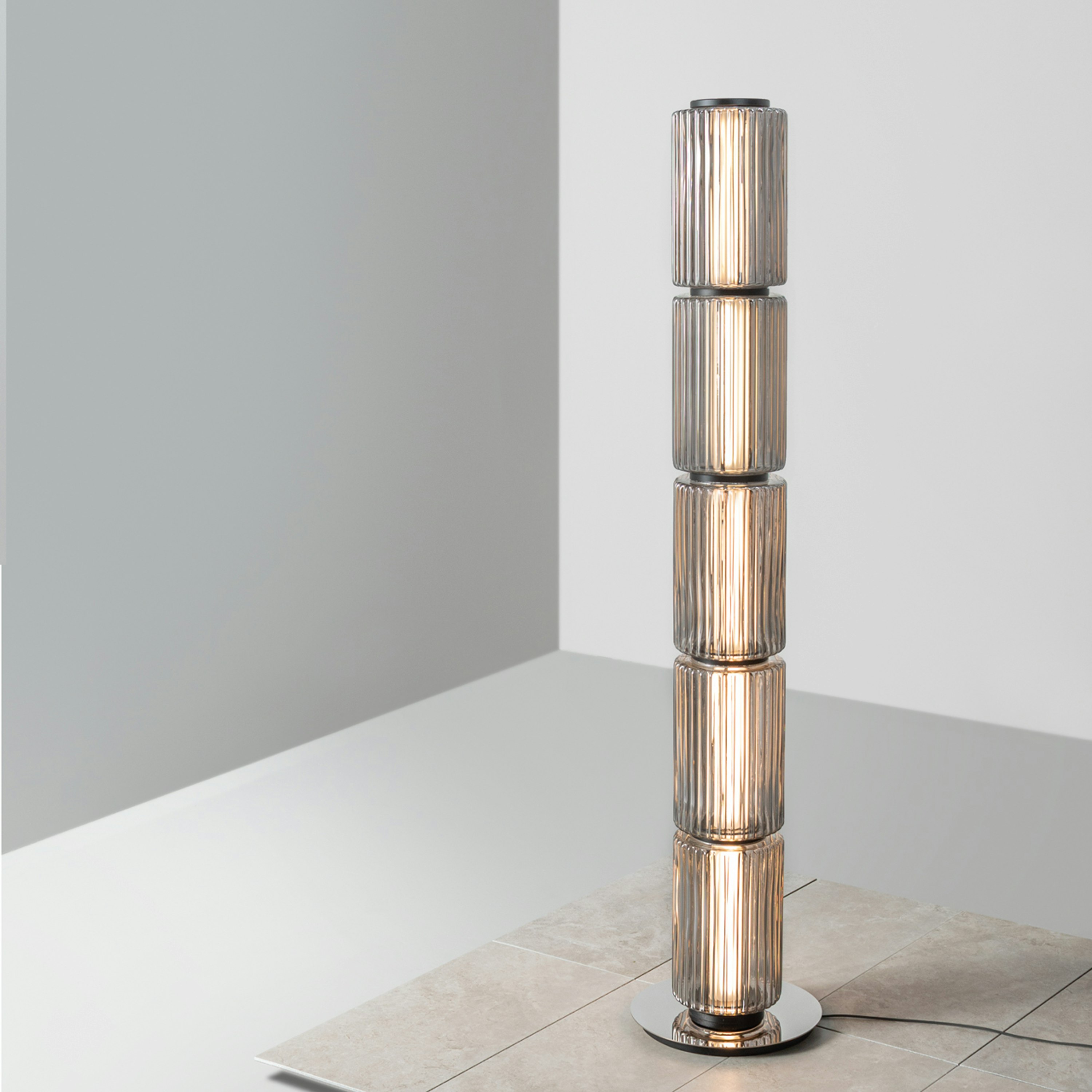 Column 175 Floor Lamp