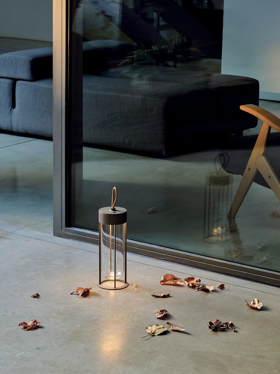 In Vitro Unplugged Portable Light