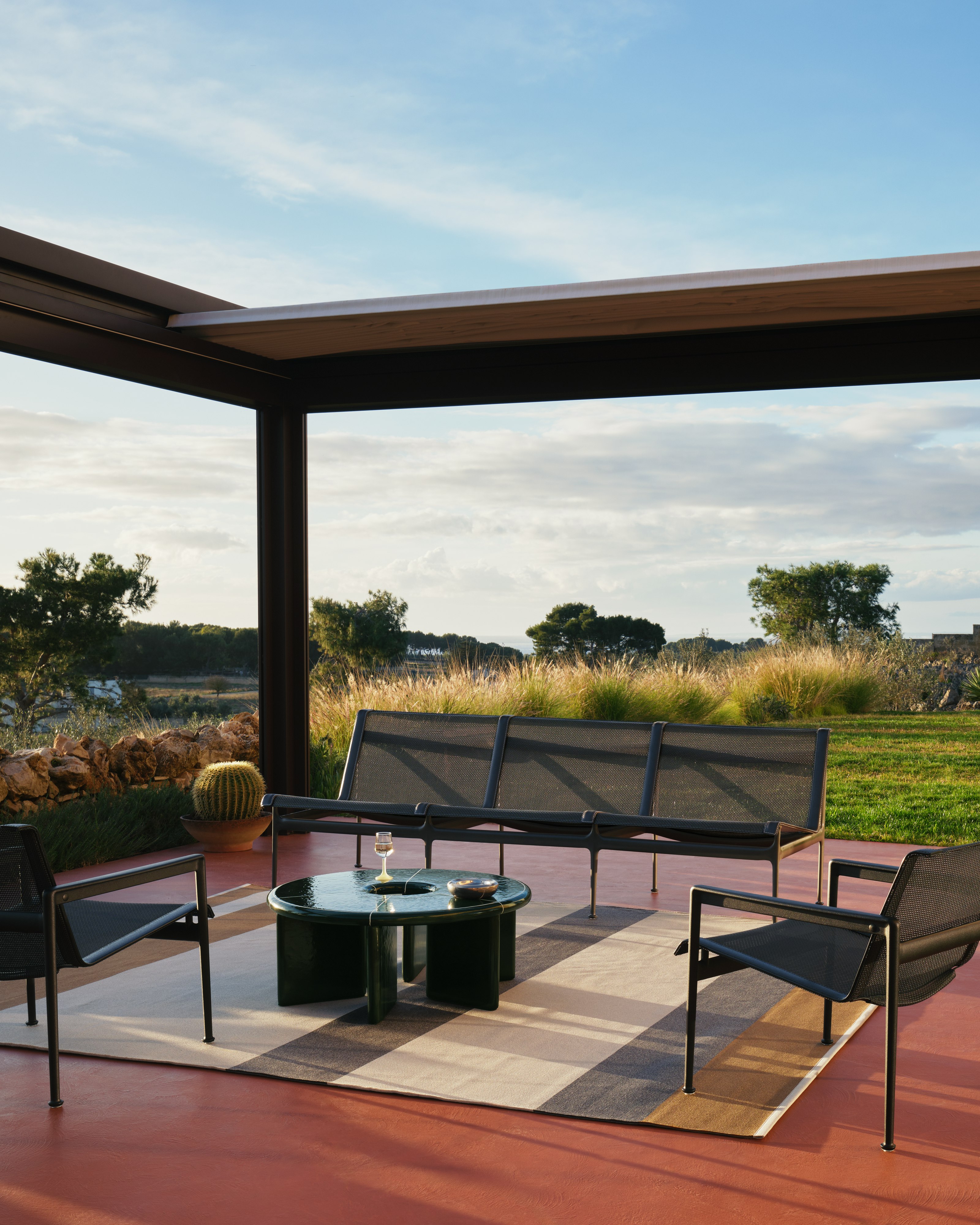 1966 Lounge Chair with Arms