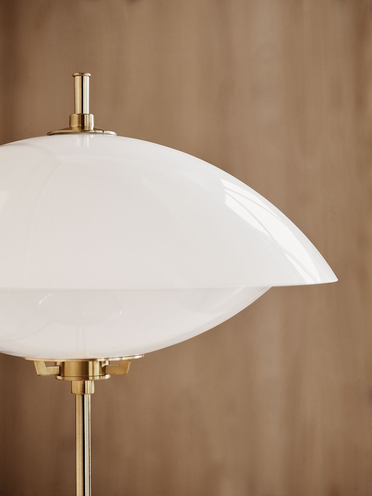 Clam Table Lamp