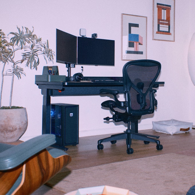 Coyl Gaming Desk