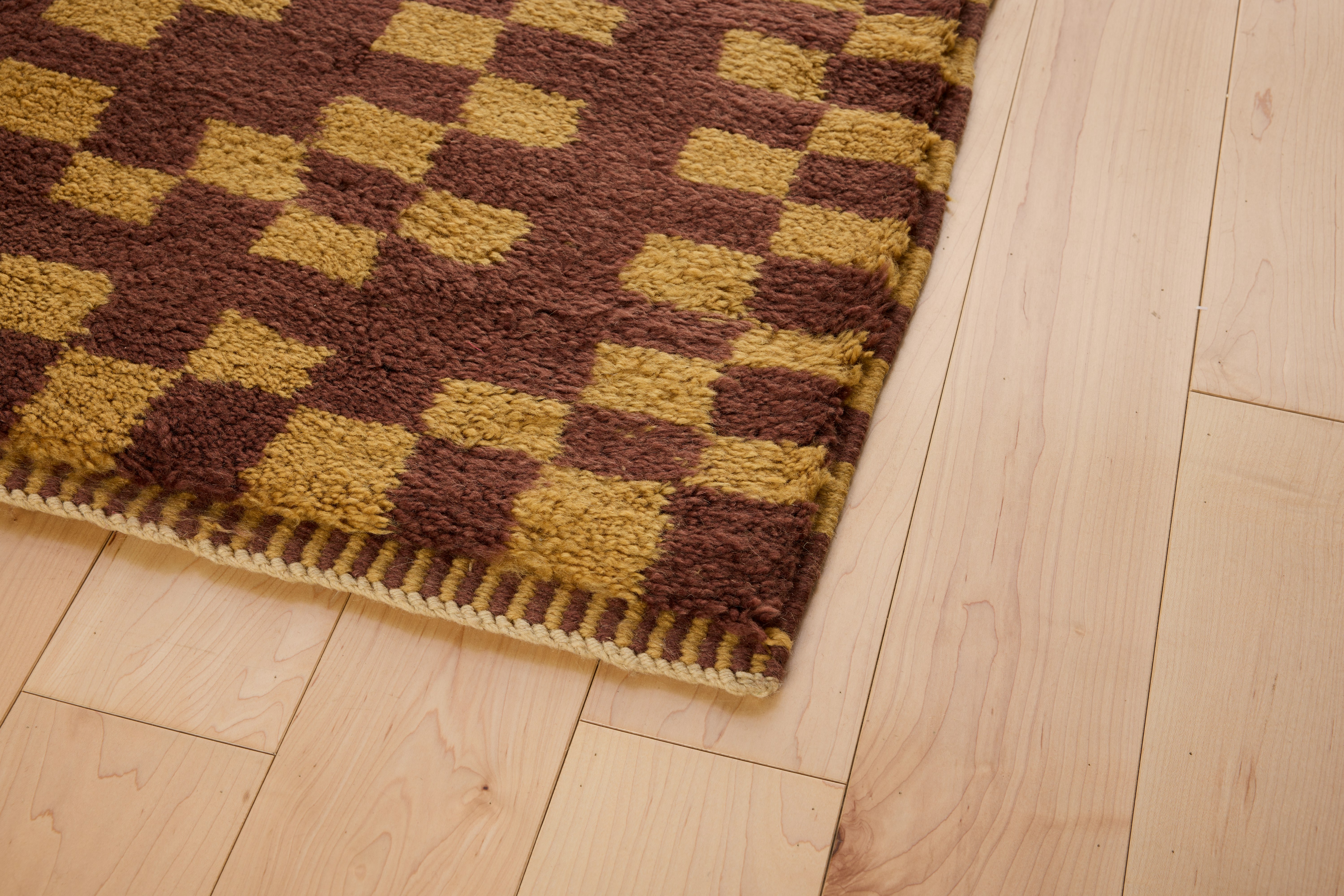 Manor Rug - goldenrod