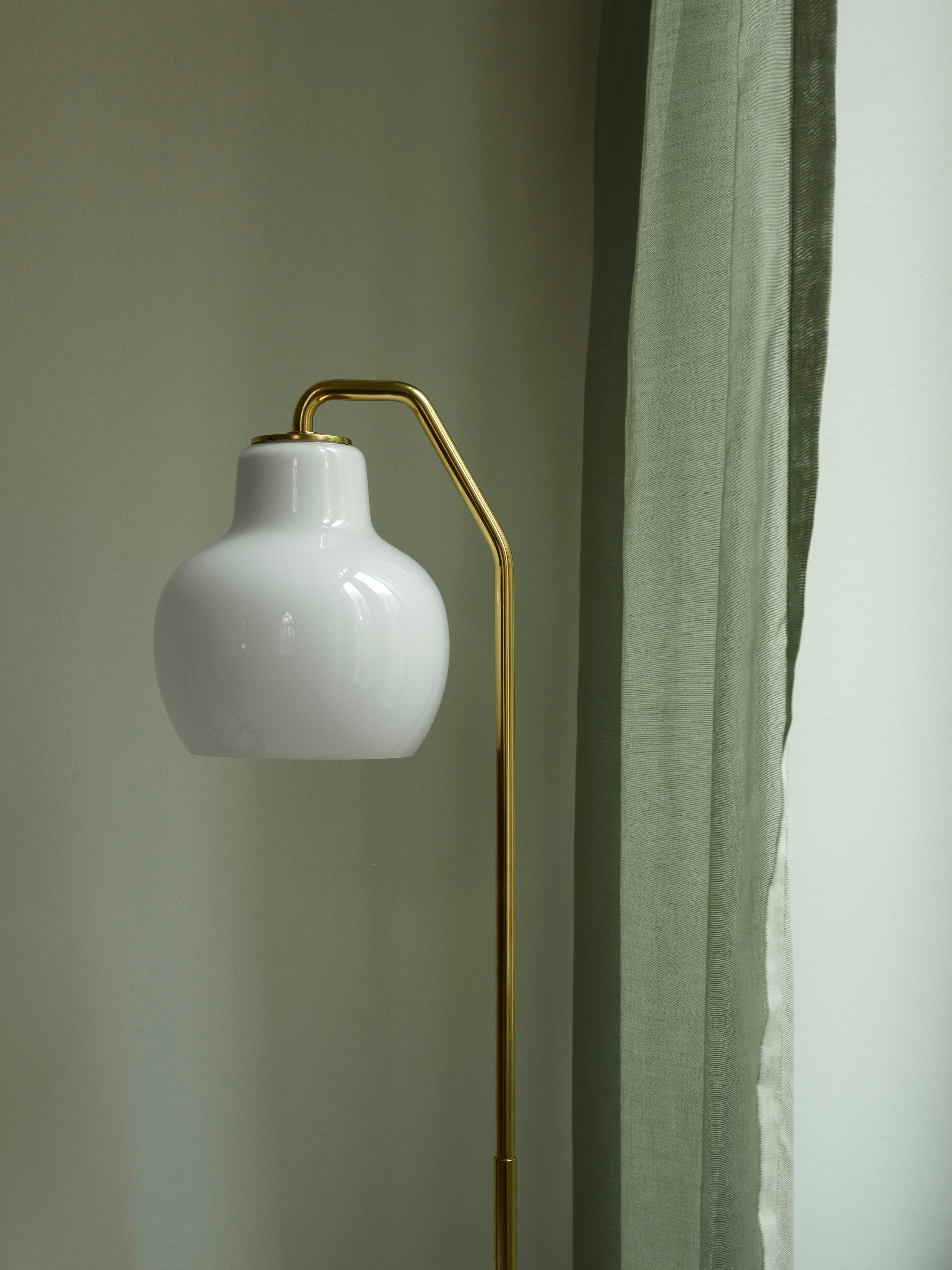 VL Ring Crown Floor Lamp