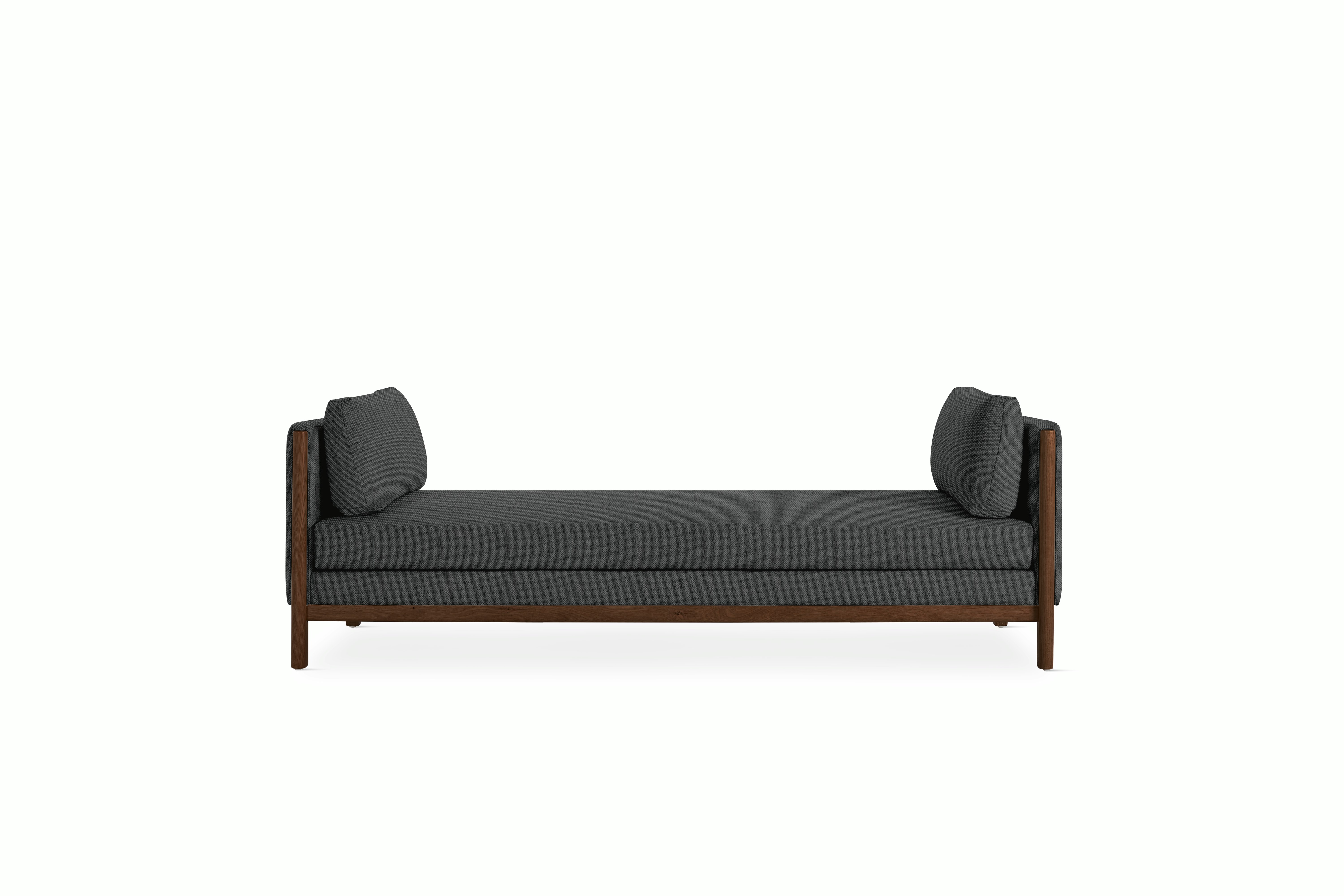 Emmy Chaise