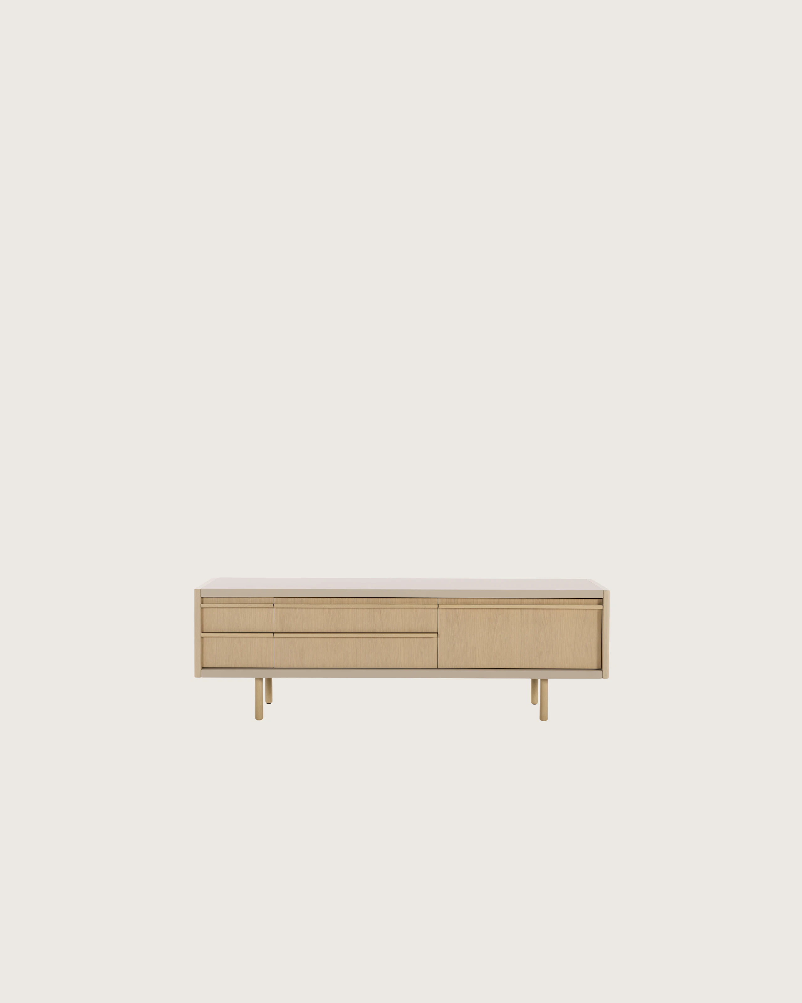 New Canaan Media Unit - oak, champagne