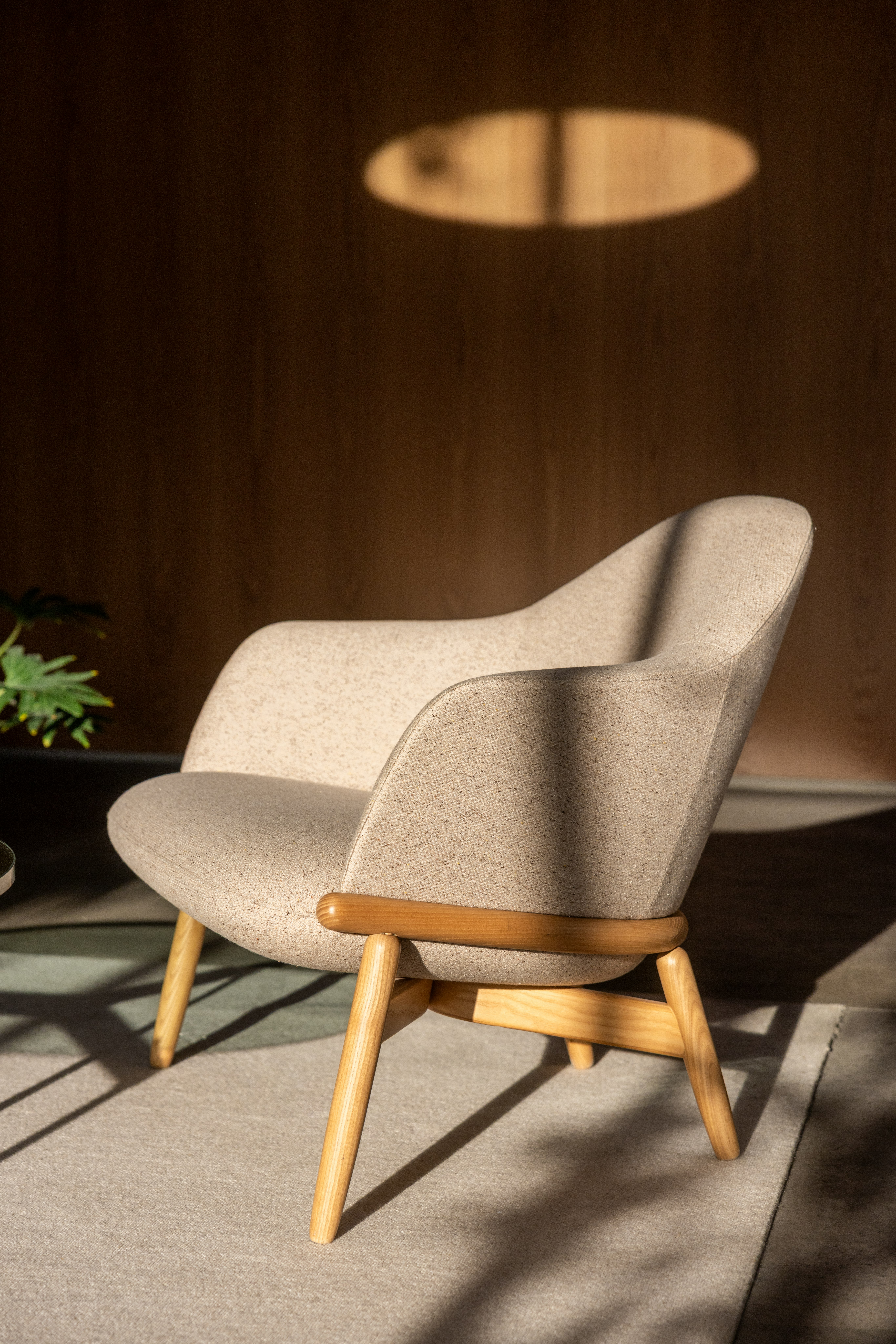 Reframe Lounge Chair, Mid Back
