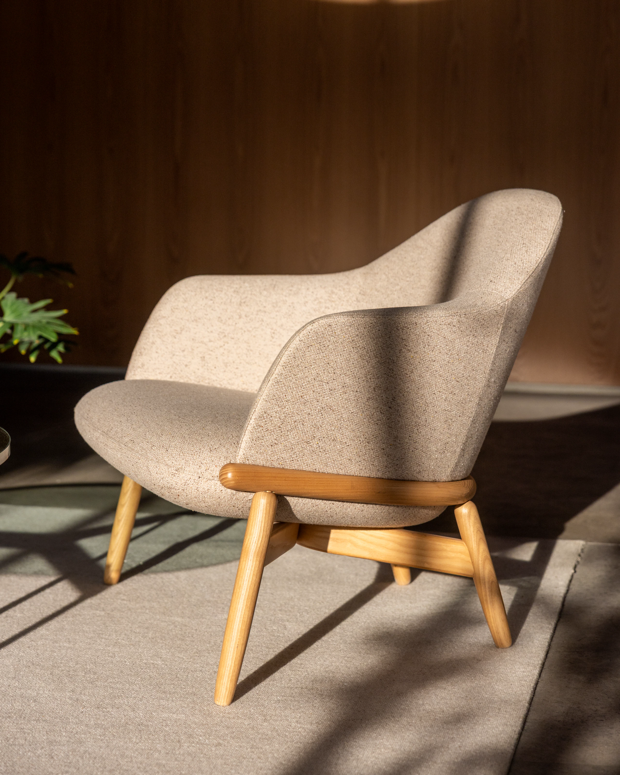 Reframe Lounge Chair, Mid Back