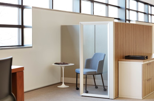 knoll essentials refined focus laminate fronts wood grain laminate front filing common top glass screen