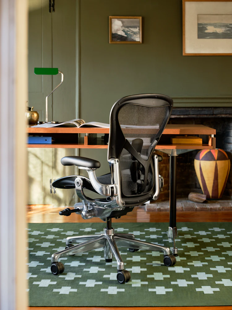 Aeron Chair – Herman Miller Store Aeron Chair – Herman Miller Store