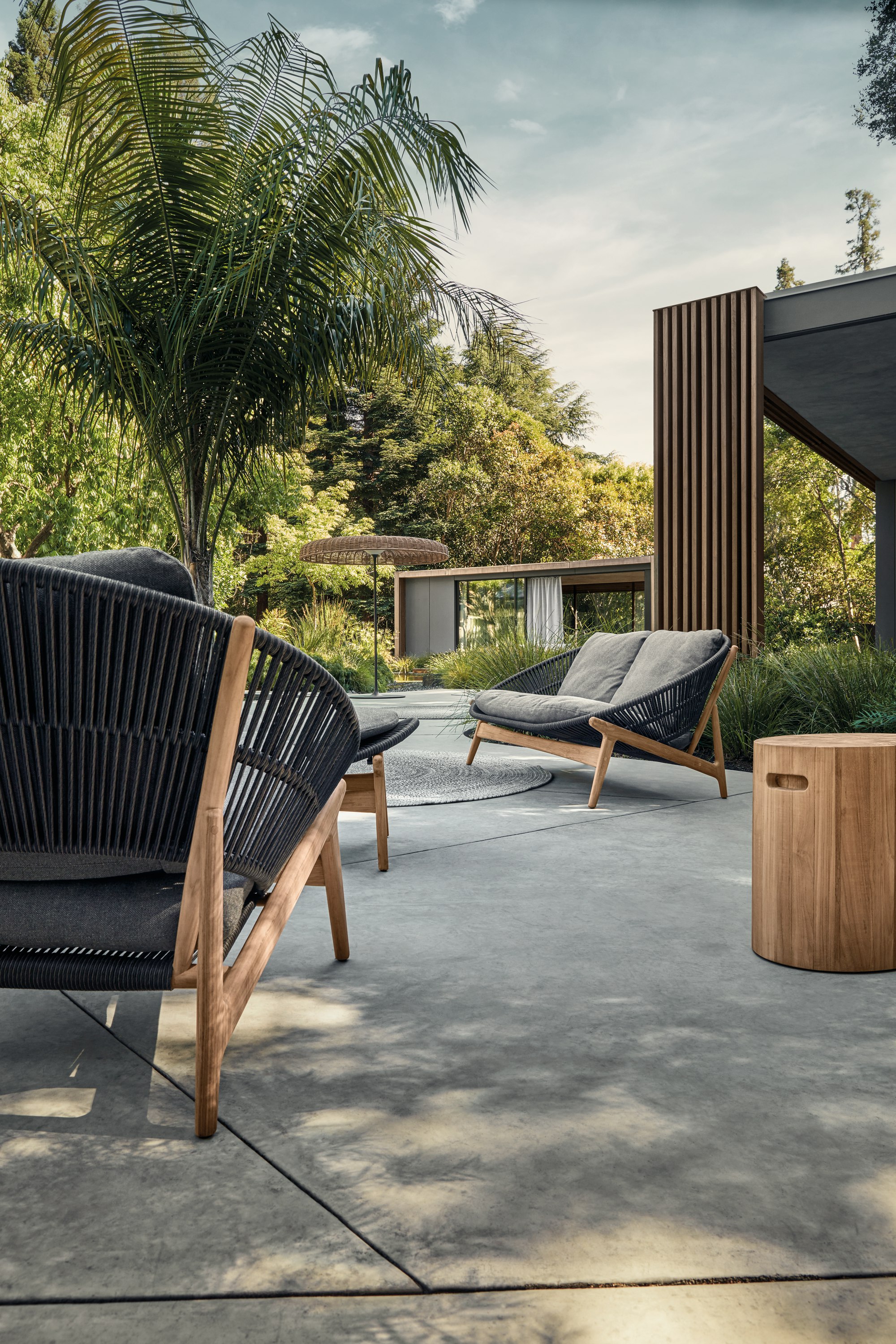 Bora Lounge Chair