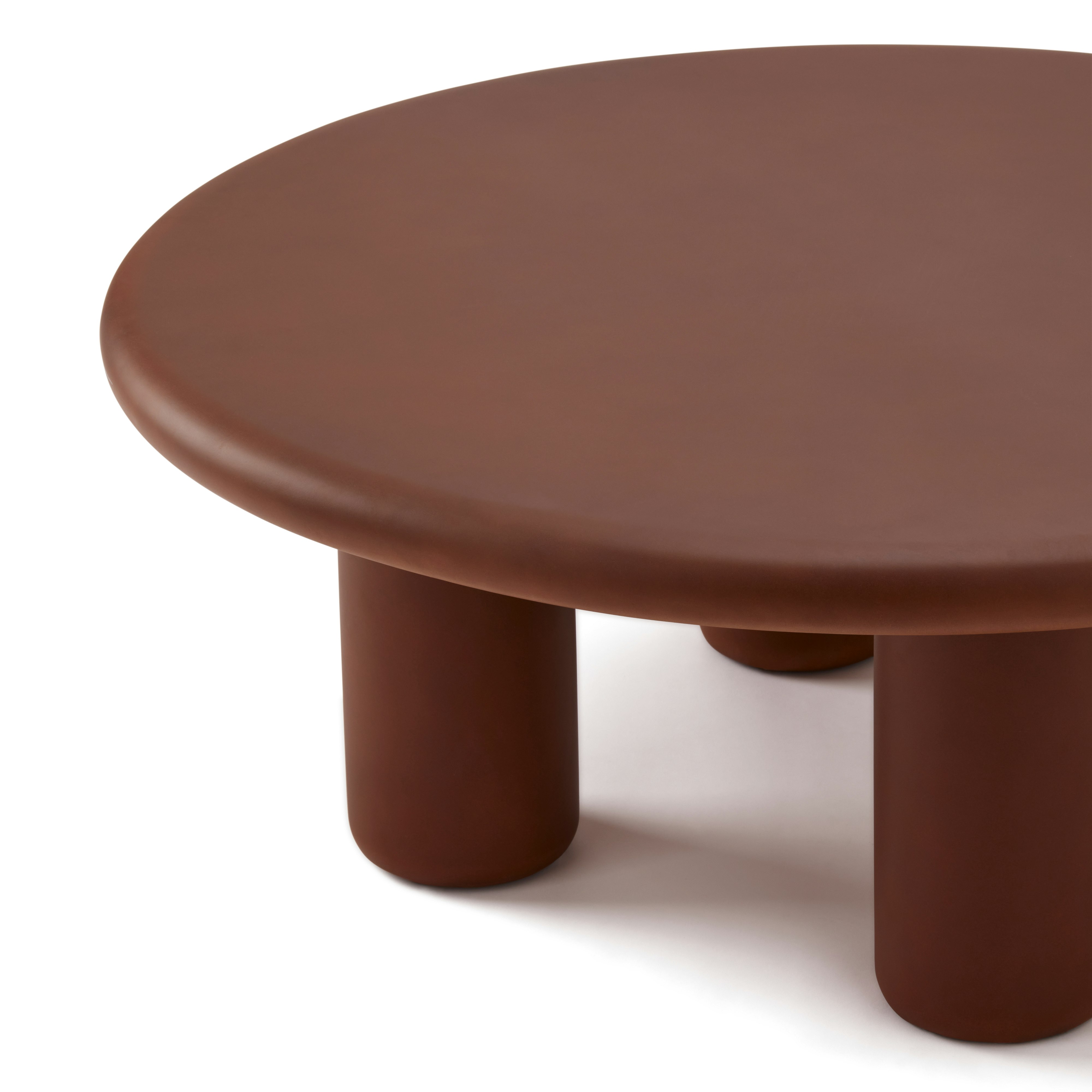 A detailed look at Earth Outdoor Coffee Table in Terracotta