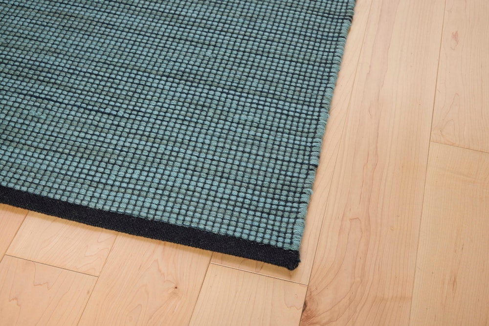 Acre Rug - 8 x 10, Mint