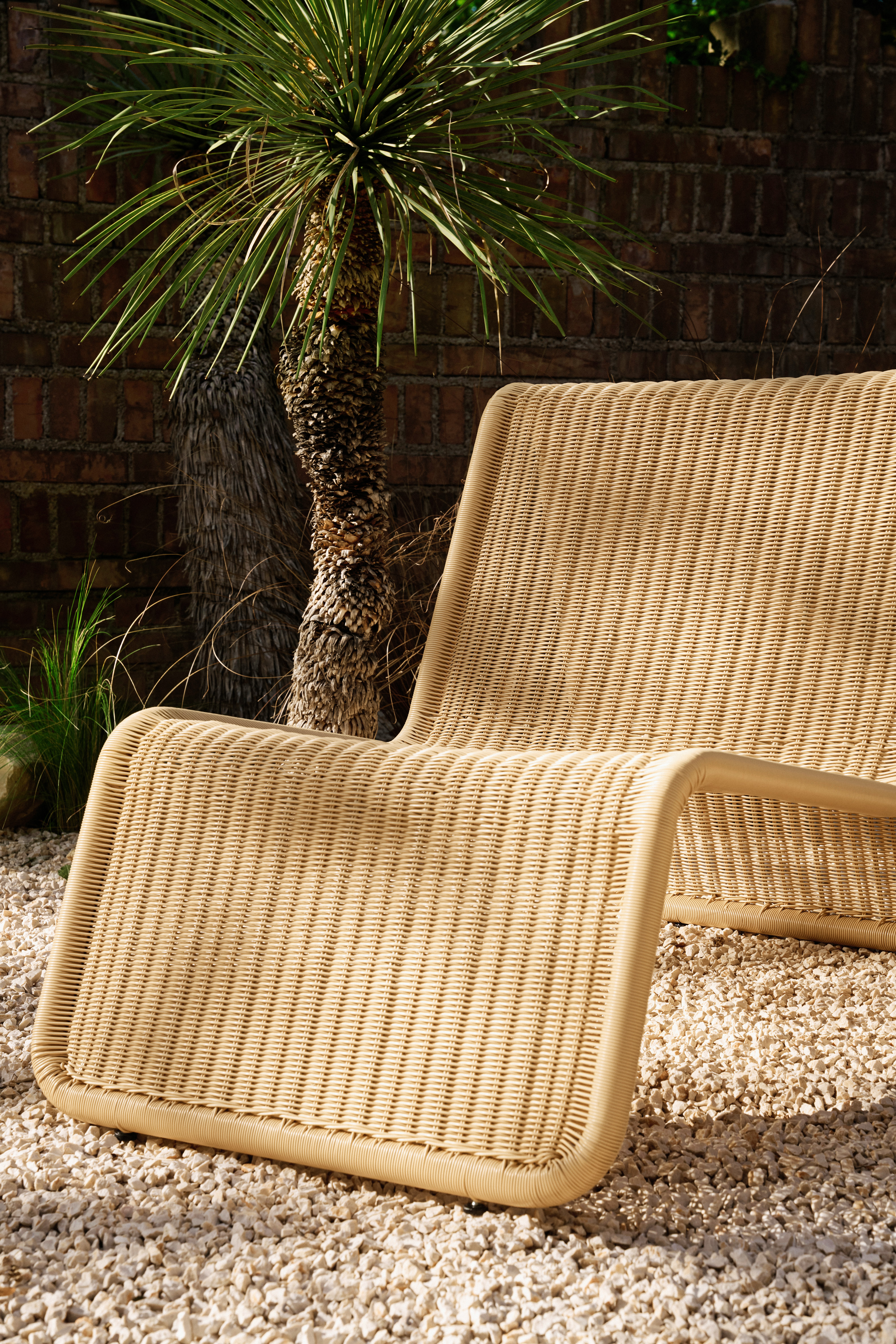 P3 Outdoor Lounge Chair