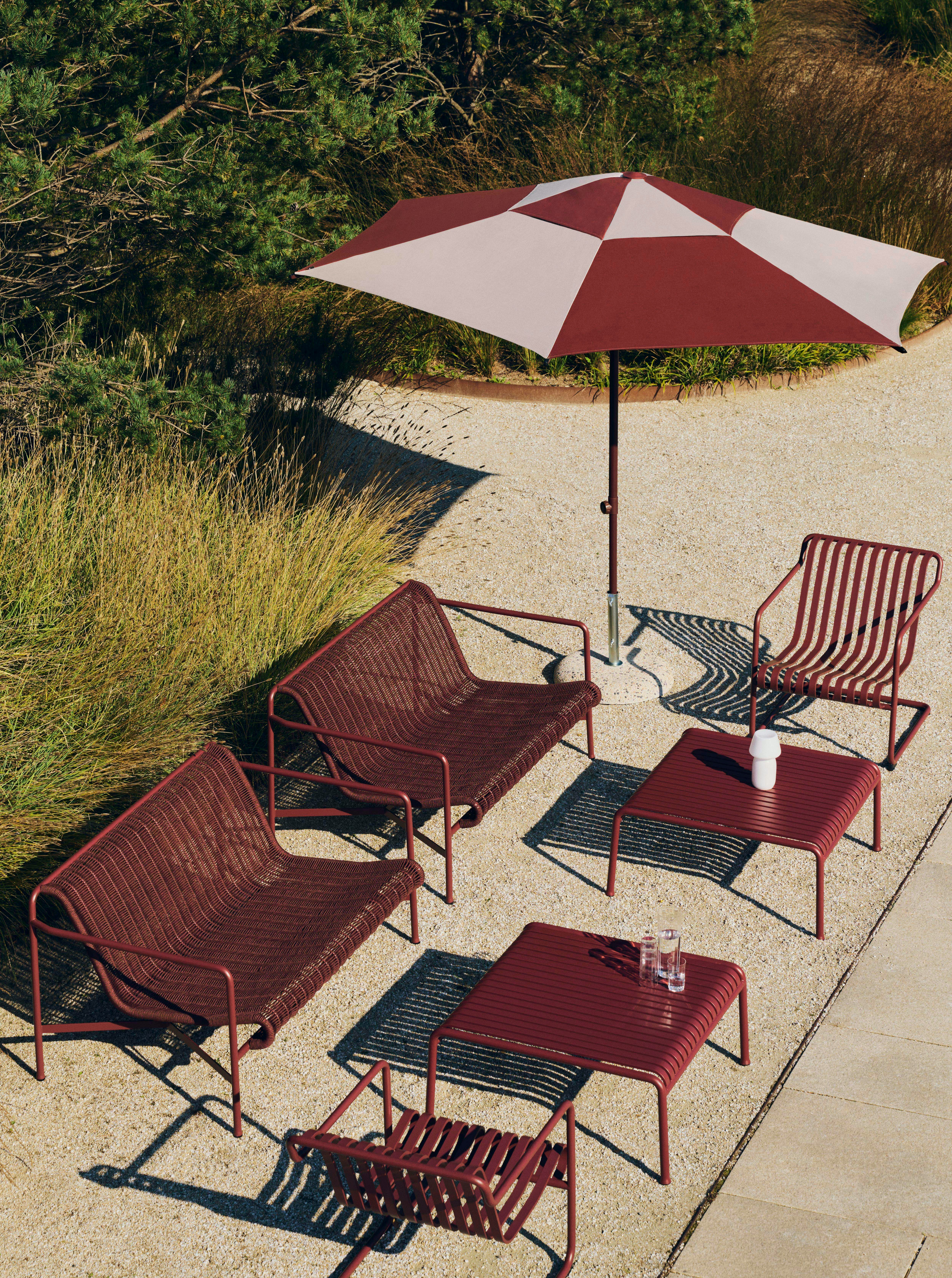 Palissade Cantilever Lounge Chair