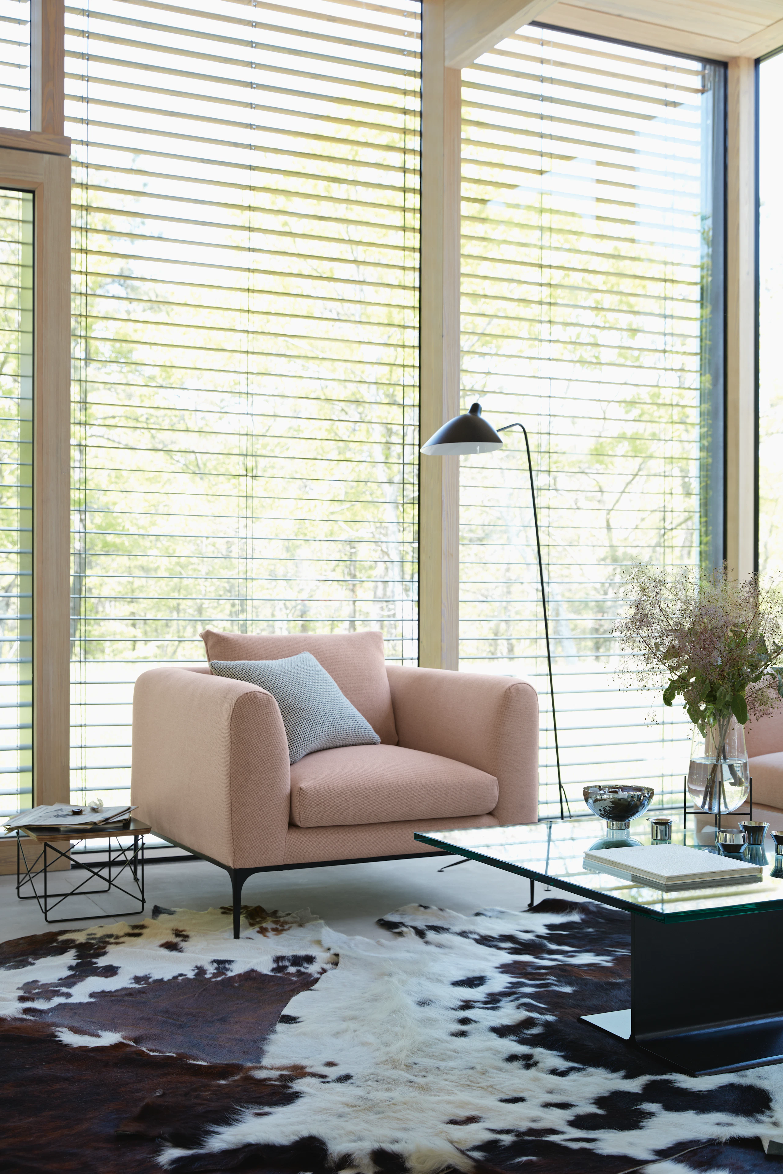 Jonas Armchair
