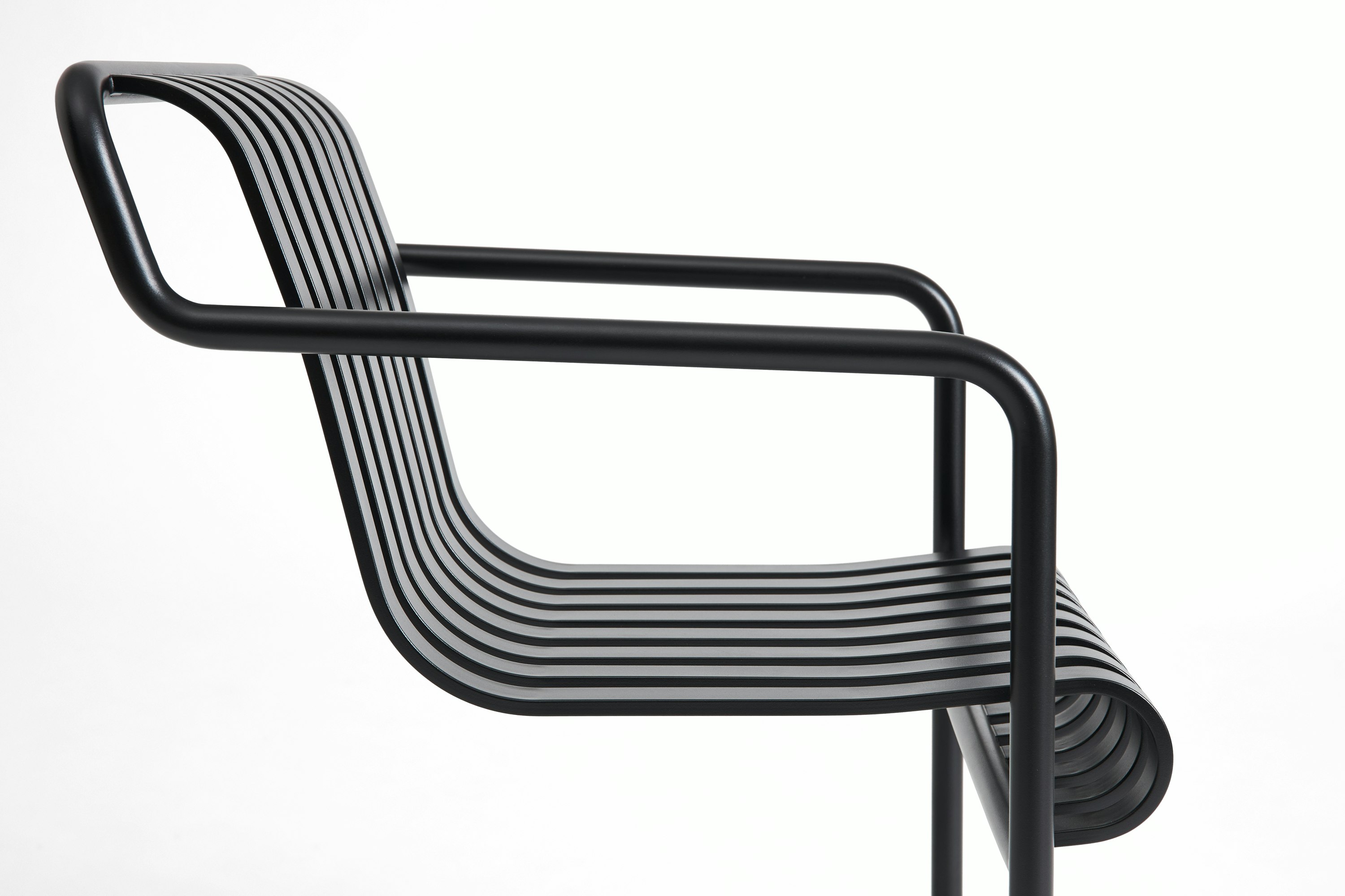 Palissade Cantilever Dining Armchair