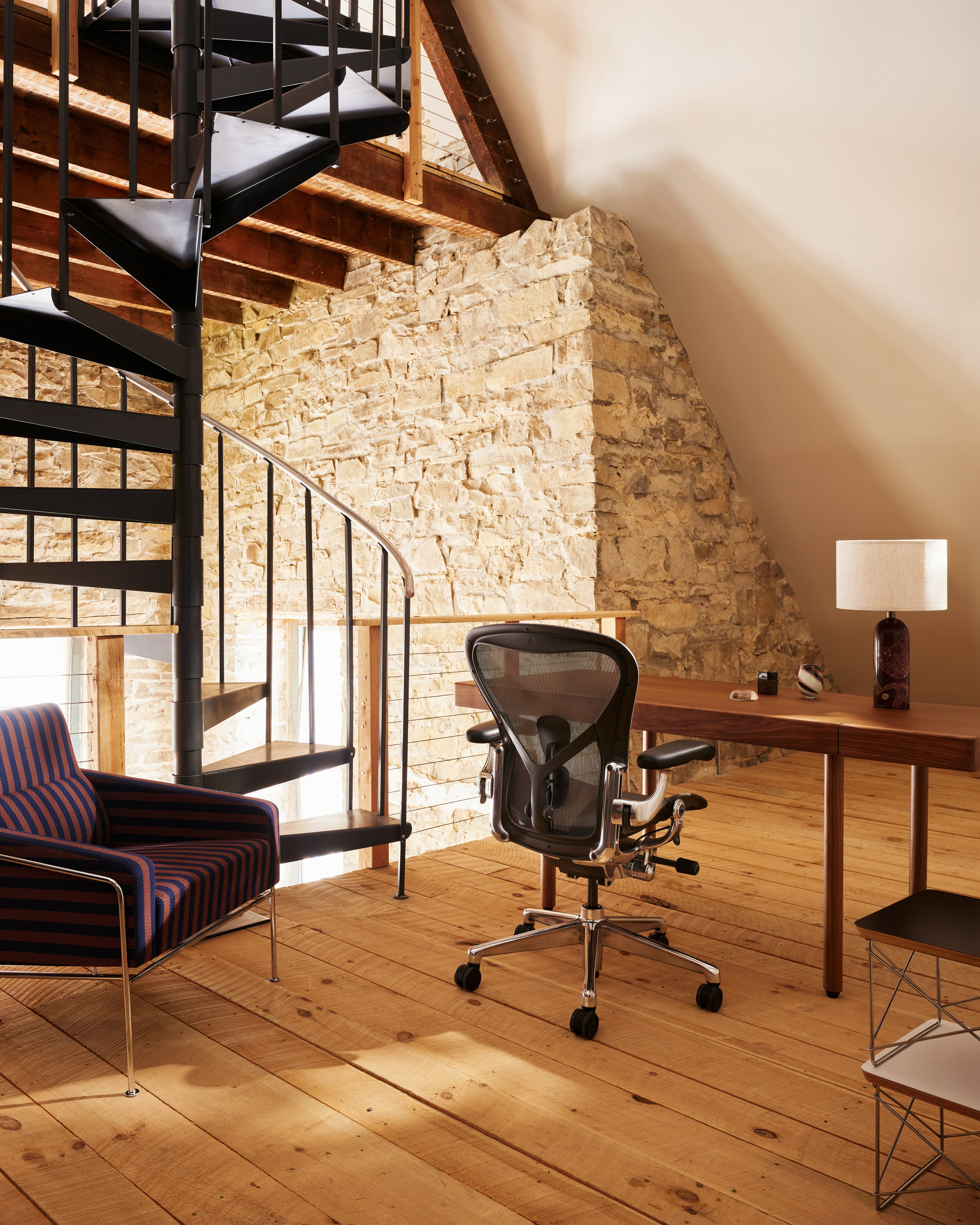 Aeron Chair at a New Canaan Desk and Series 3300 Armchair in a home office space
