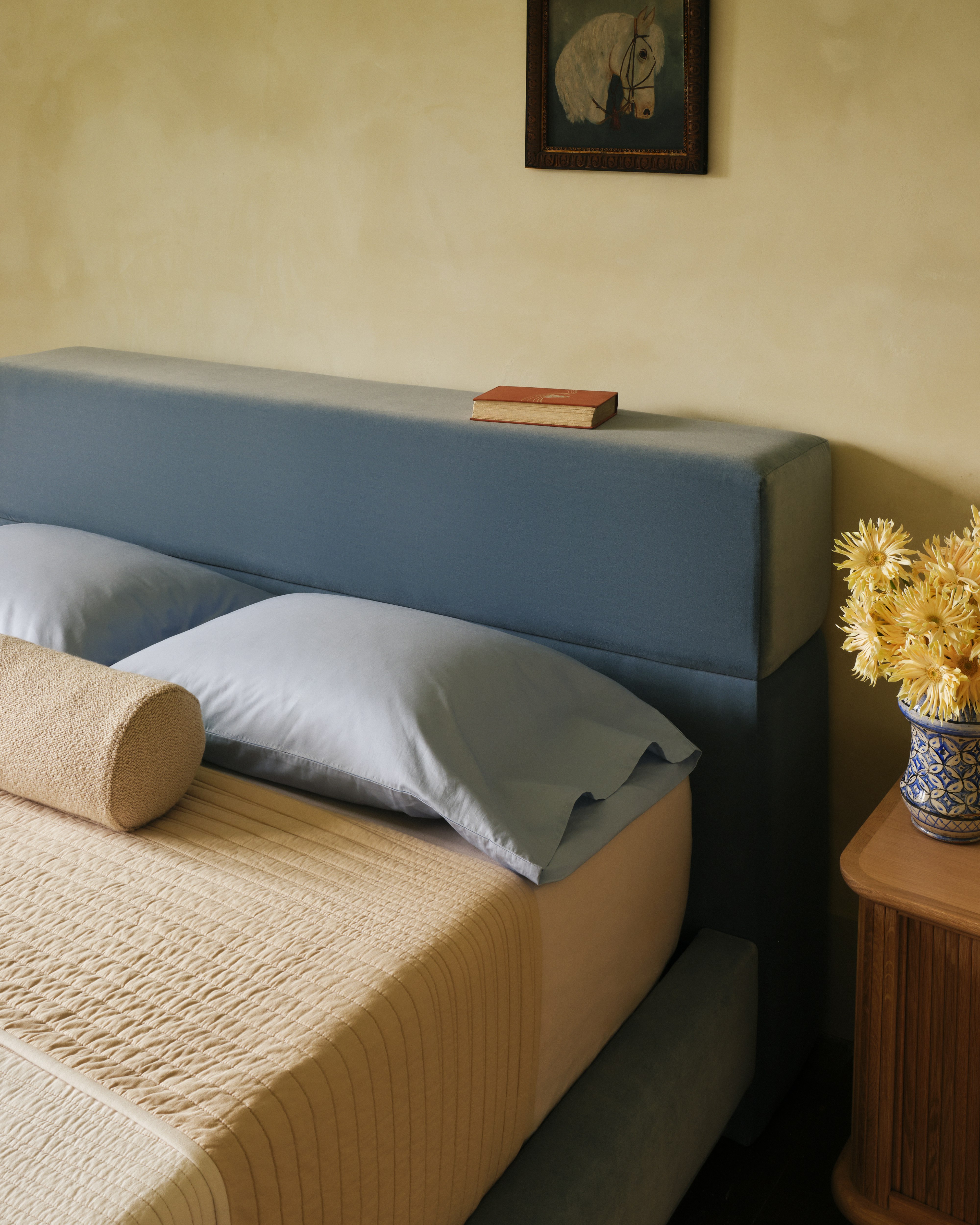 Corbel Bed