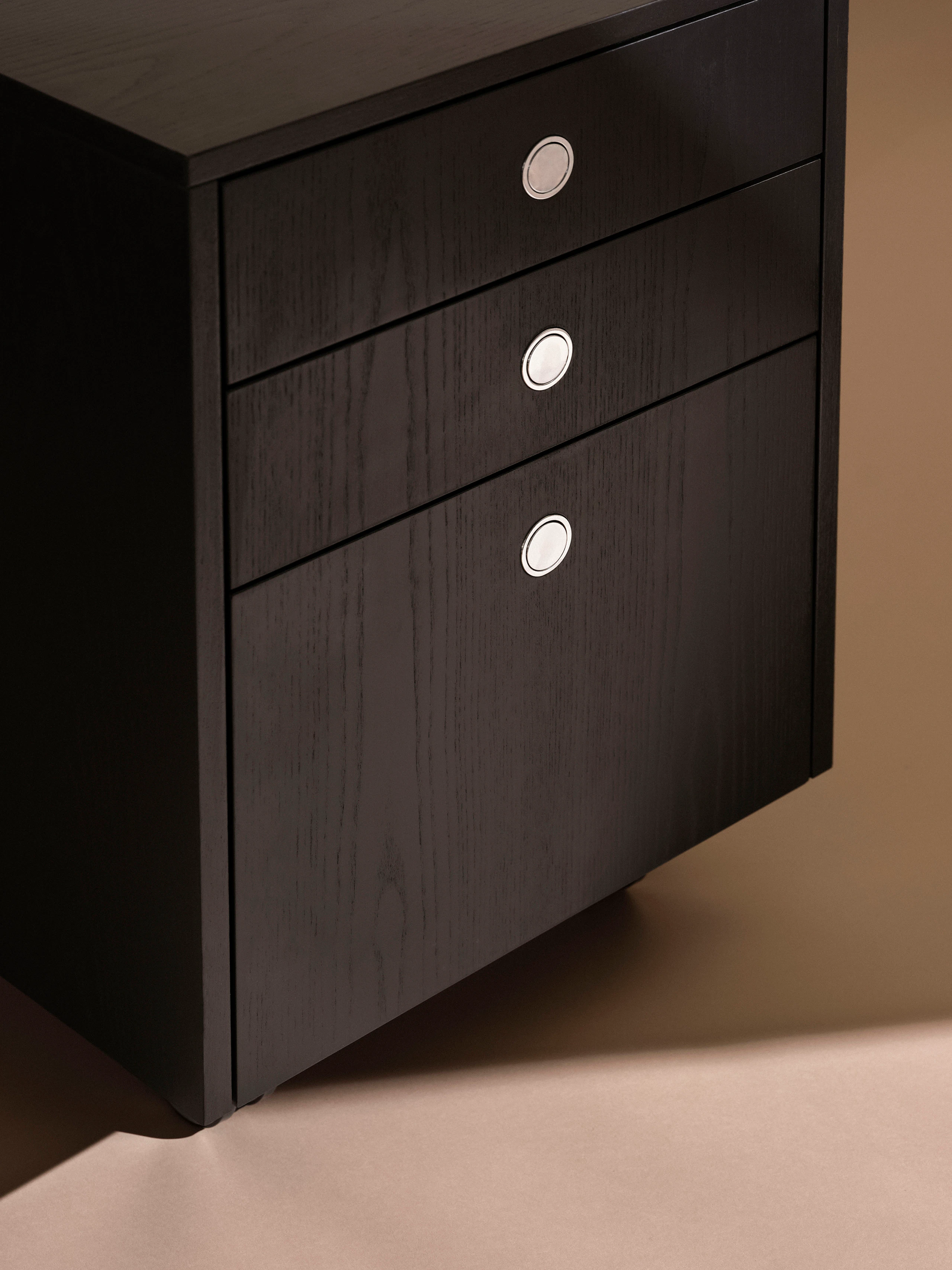 Sled pedestal base by Geiger 
