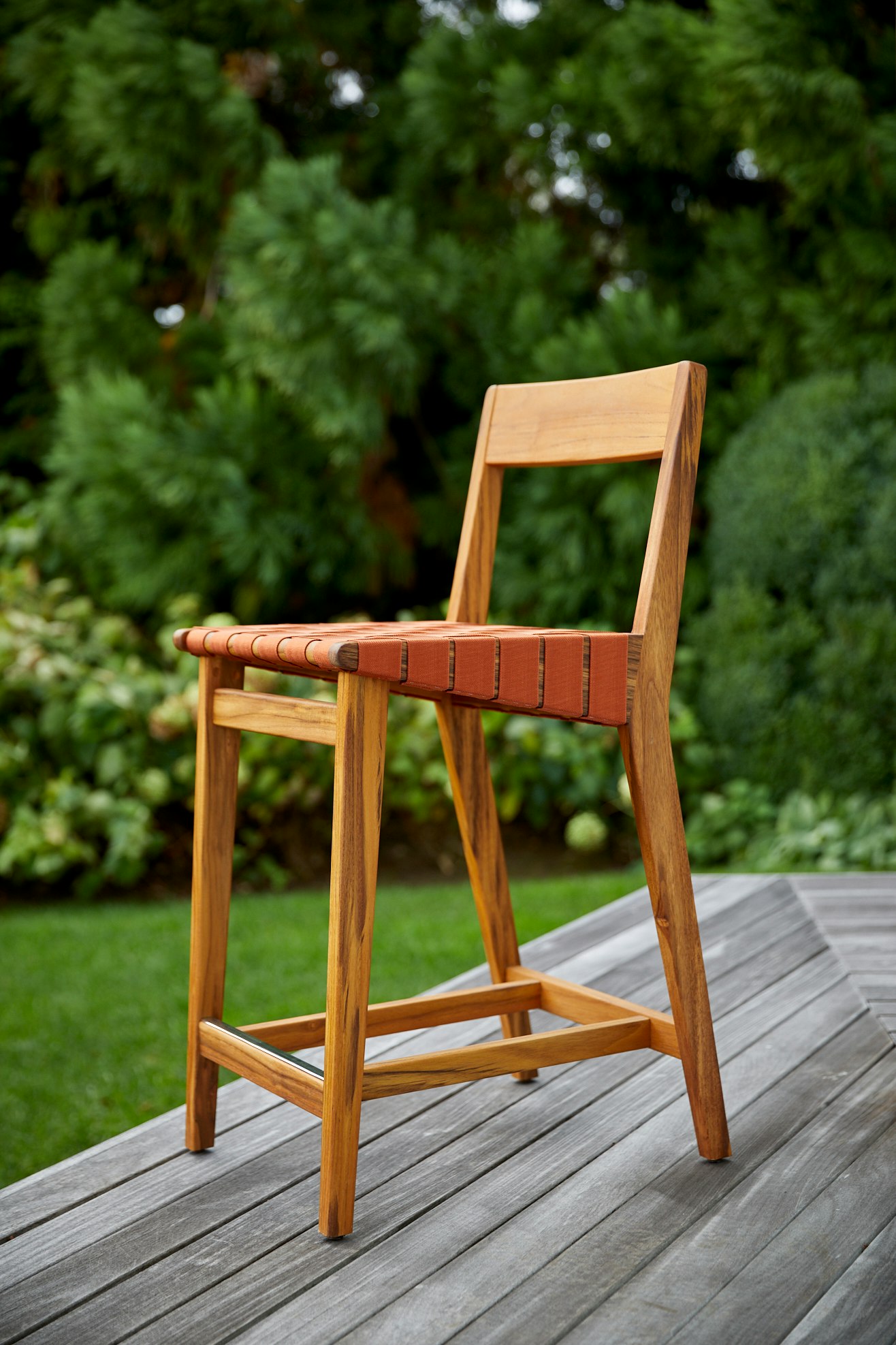 Risom Outdoor Stool