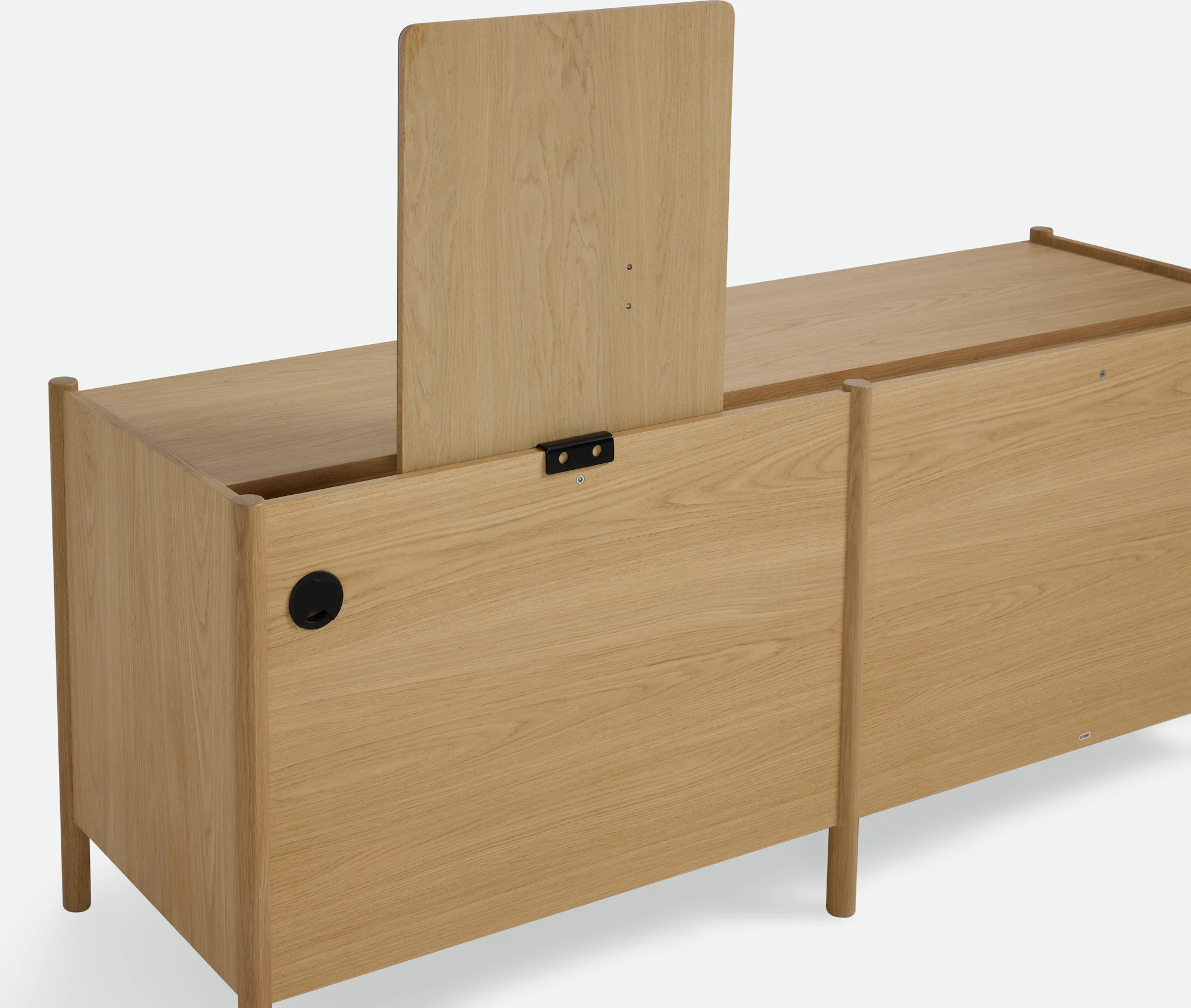 Pala dresser with mirror, light oak finish and black hardware