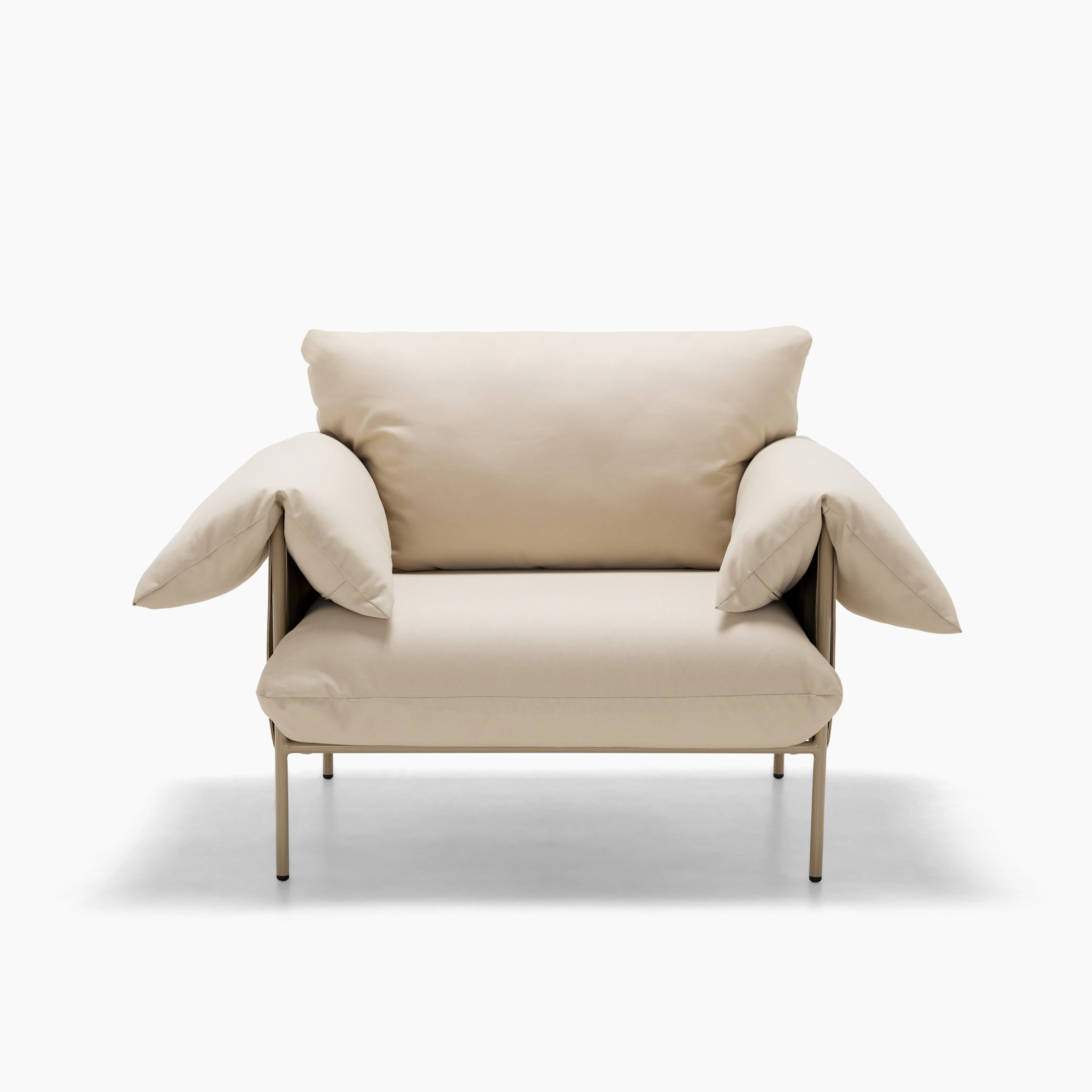 Alva Outdoor Lounge Chair in Palermo Sand