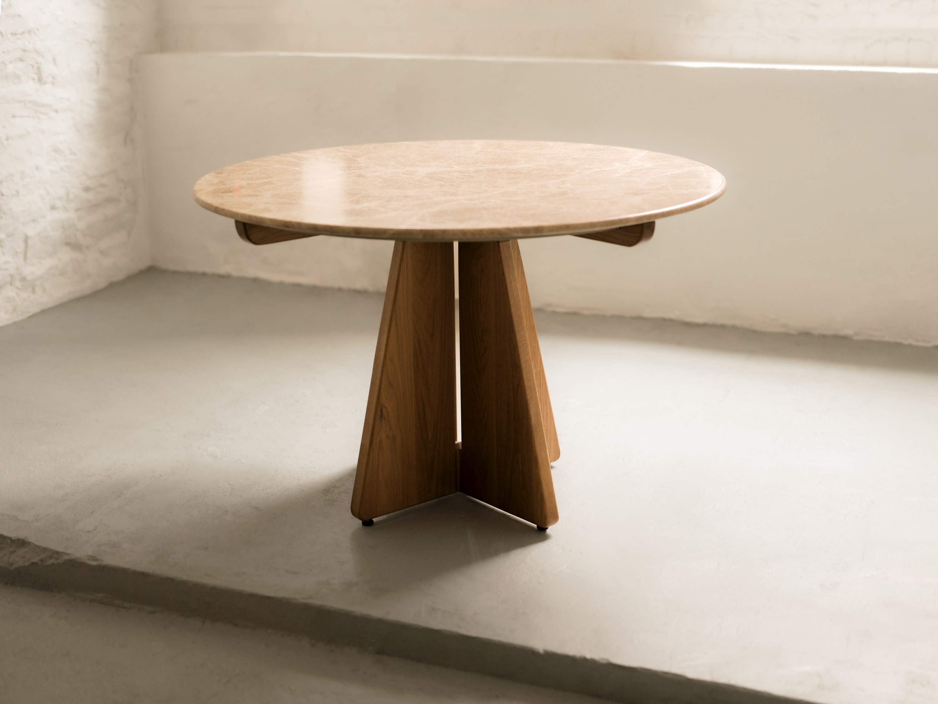 Susan Clark with Pinna Table