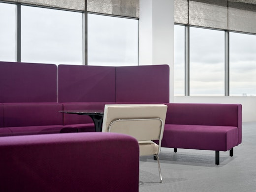 Skyline Lounge Florence Knoll Model 31 Saarinen Lounge Height Table