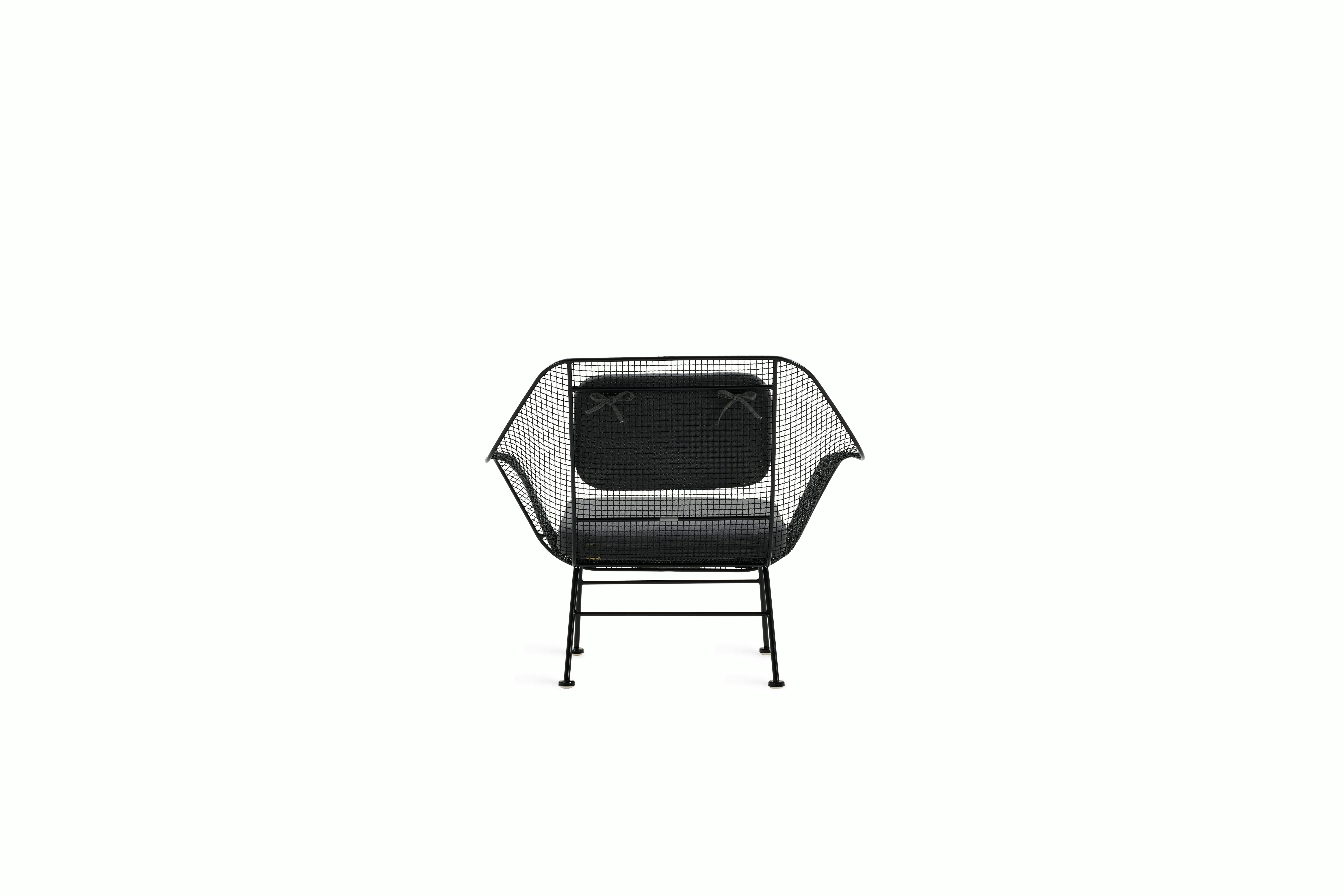 Sculptura Lounge Chair - Black