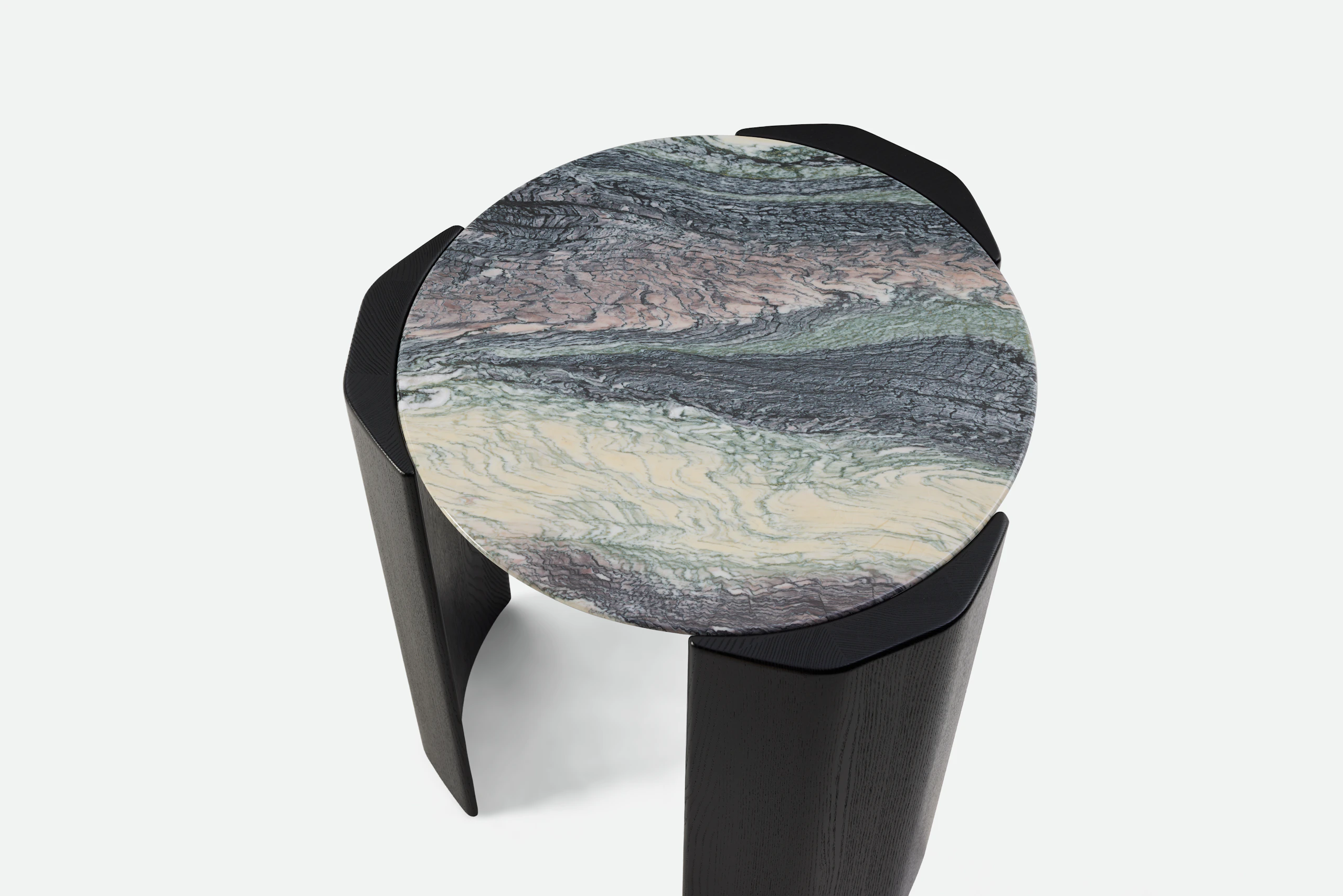 Atlason Organic Slab Side Table - Cipollino Ondulato Marble, Black Ash.