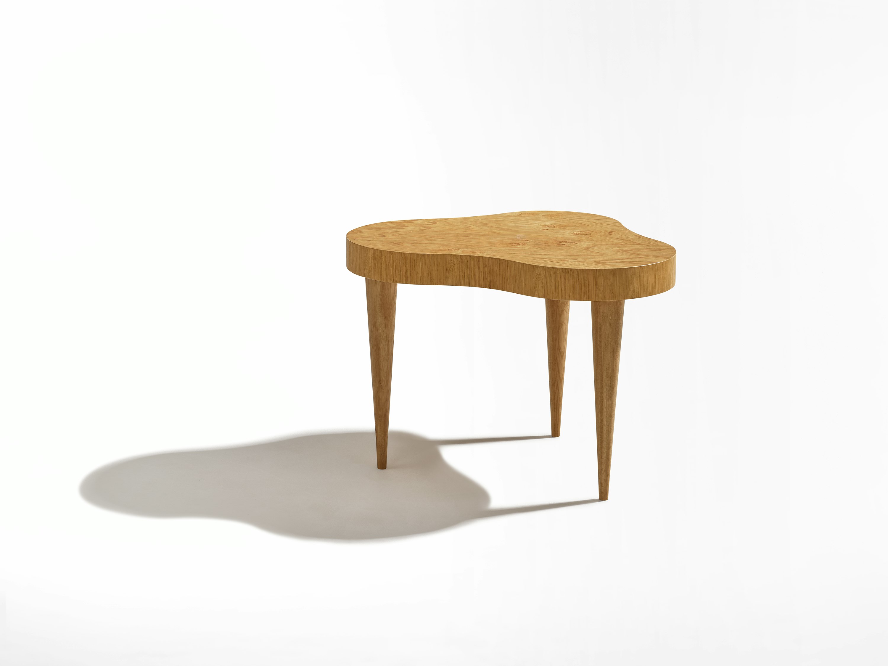 Rohde Paldao side table in oak burl front view.