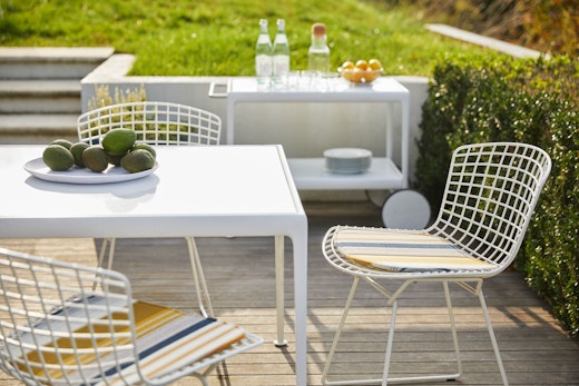 Outdoor Bertoia Chair 1966 Dining Table bar cart