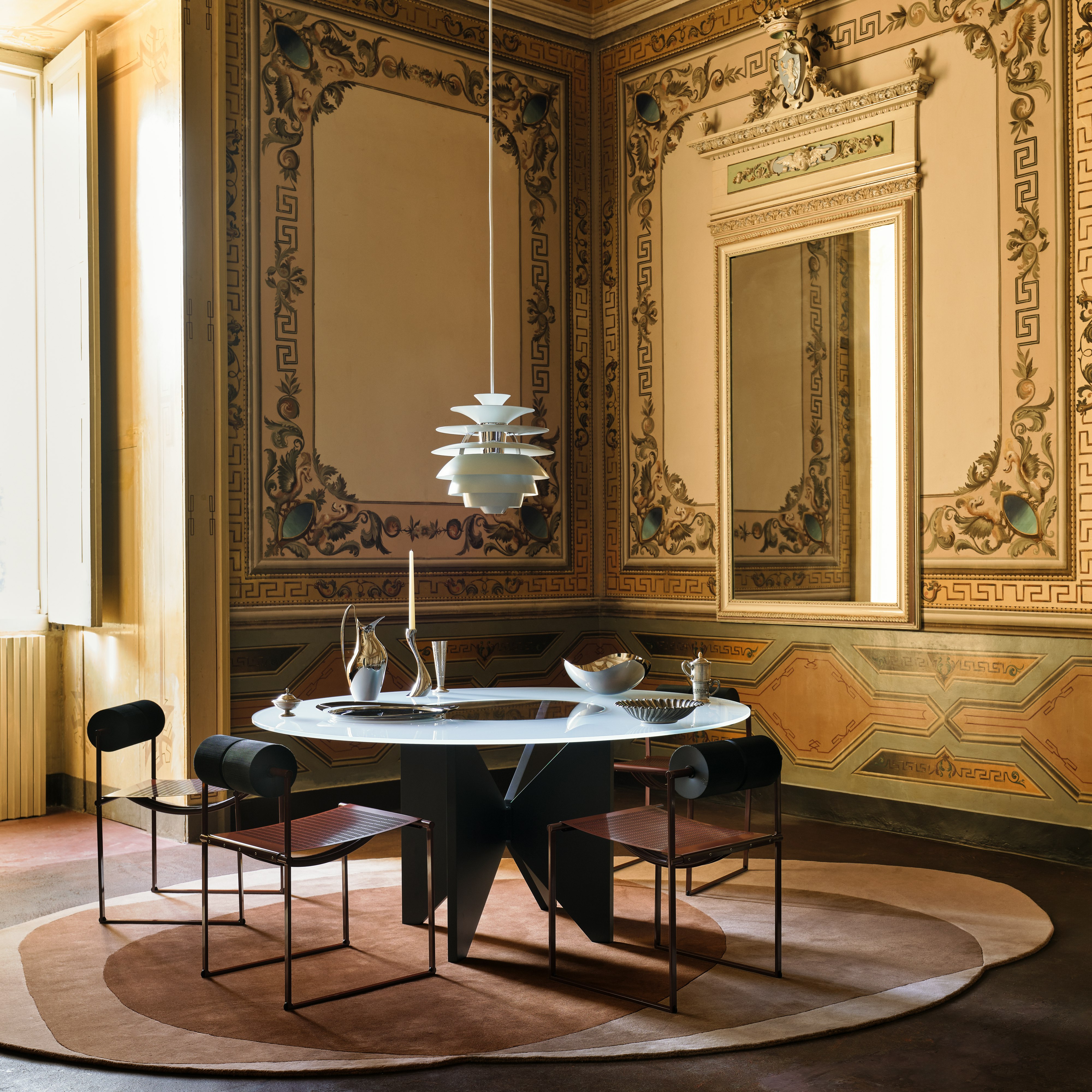 Saturno Dining Table