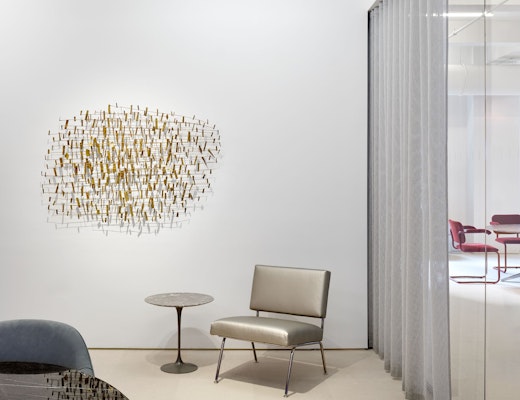 Knoll NYC Showroom with Florence Knoll Model 31 Chair and Saarinen Side Table Knoll NYC Showroom Florence Knoll Model 31 Chair Saarinen Side Table