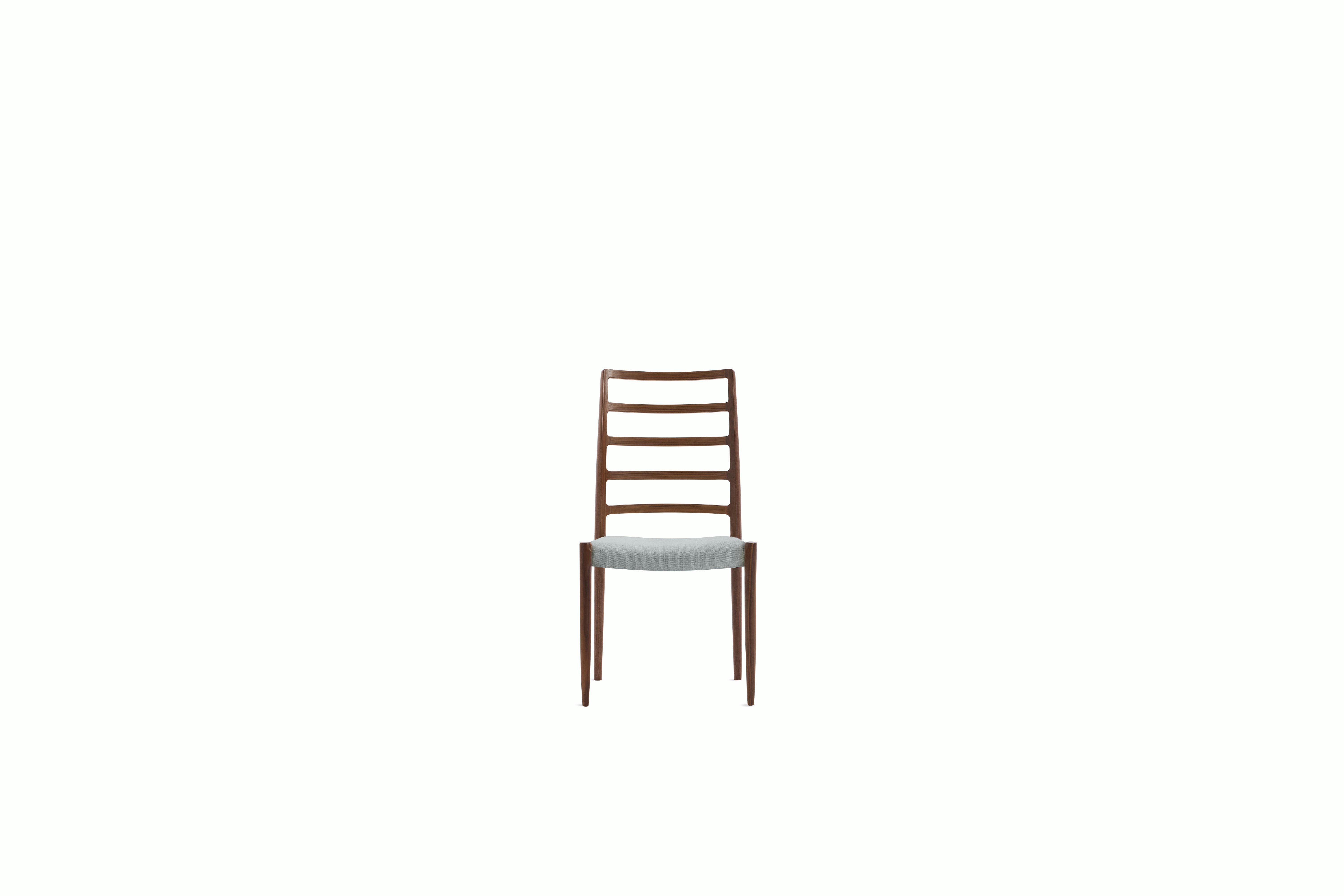 Moller 82 Side Chair - walnut,  album-linen,  powder