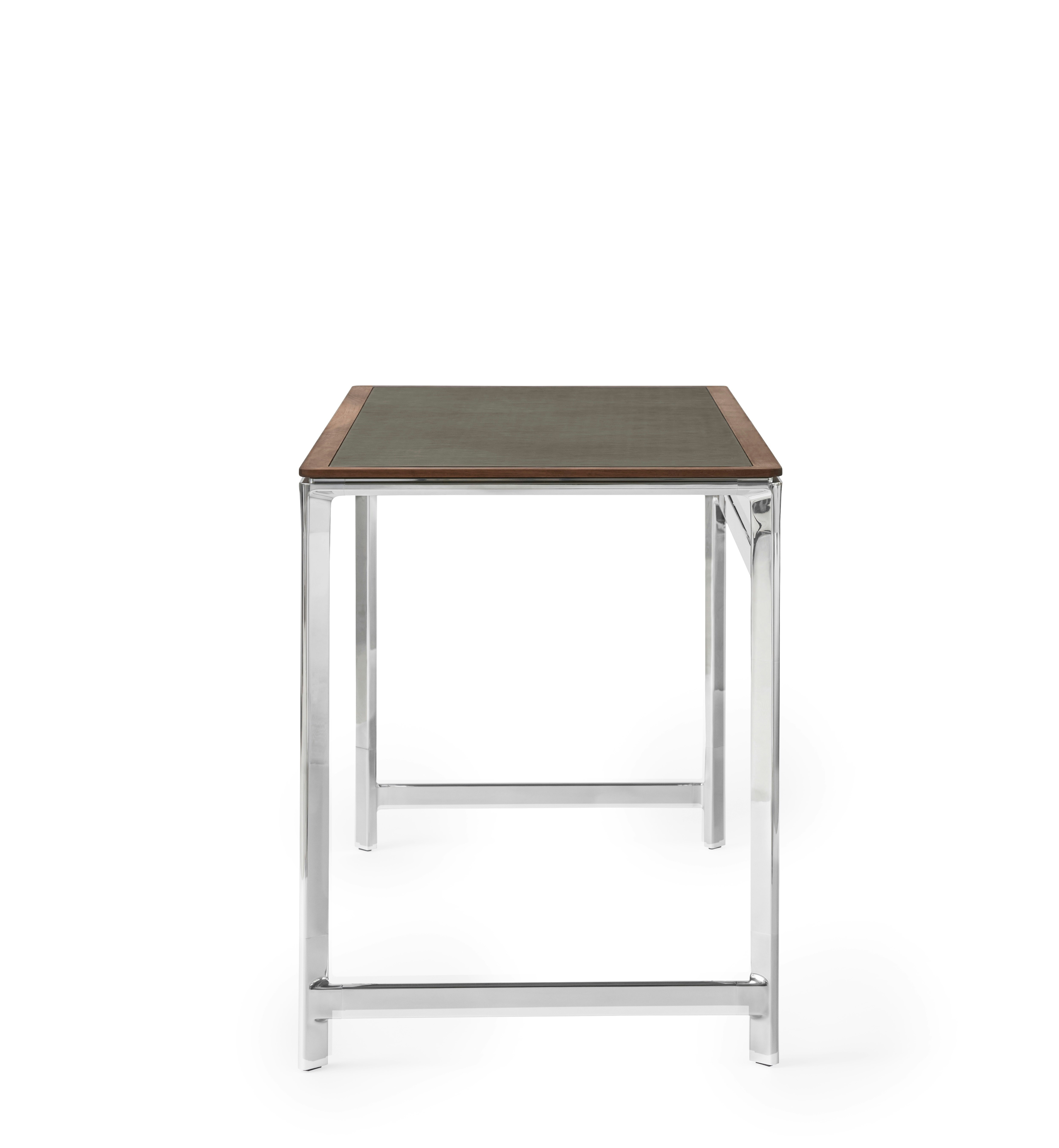 A Vipp430 Studio Desk Viewed from a side.