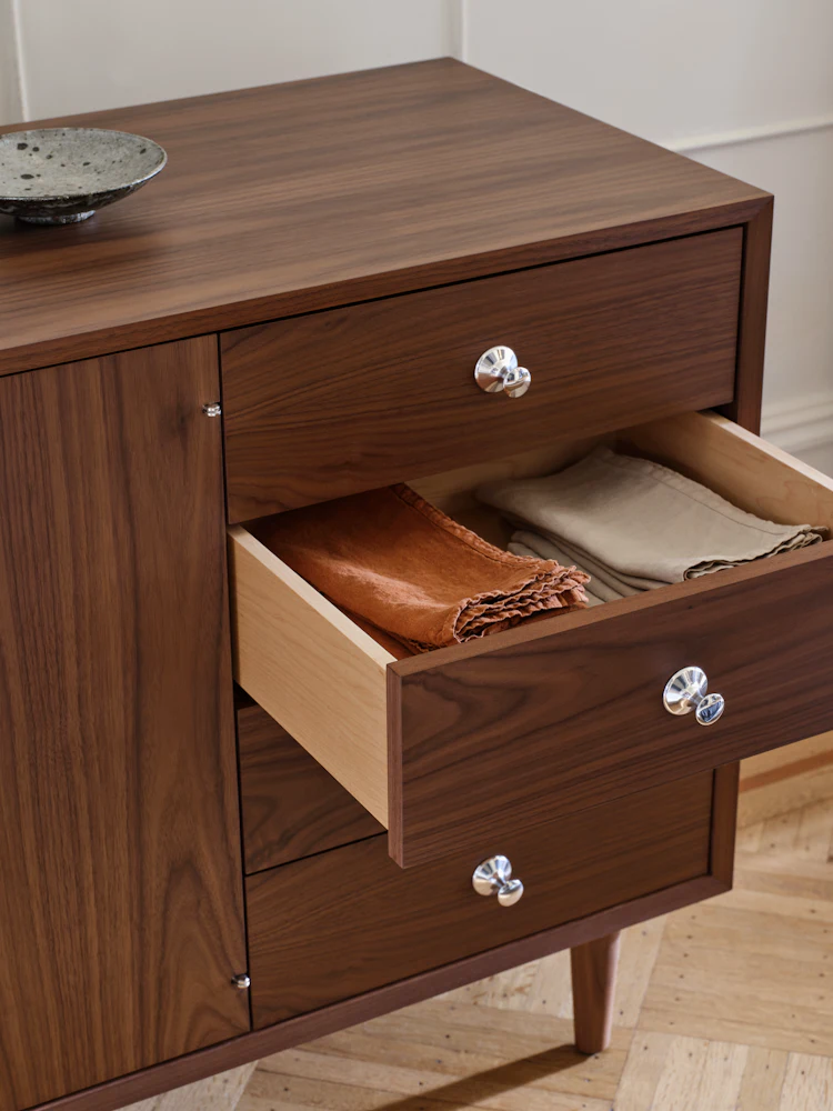 Nelson Basic Cabinet Series Credenza Nelson Basic Cabinet Series Credenza