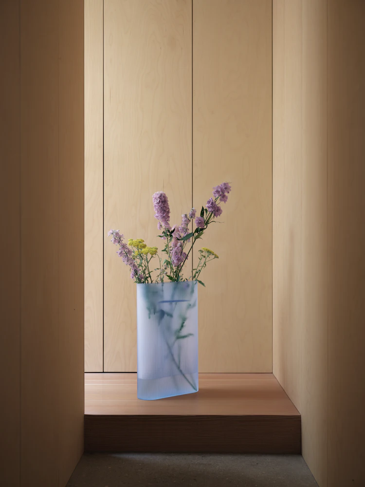 Ridge Vase – Design Within Reach