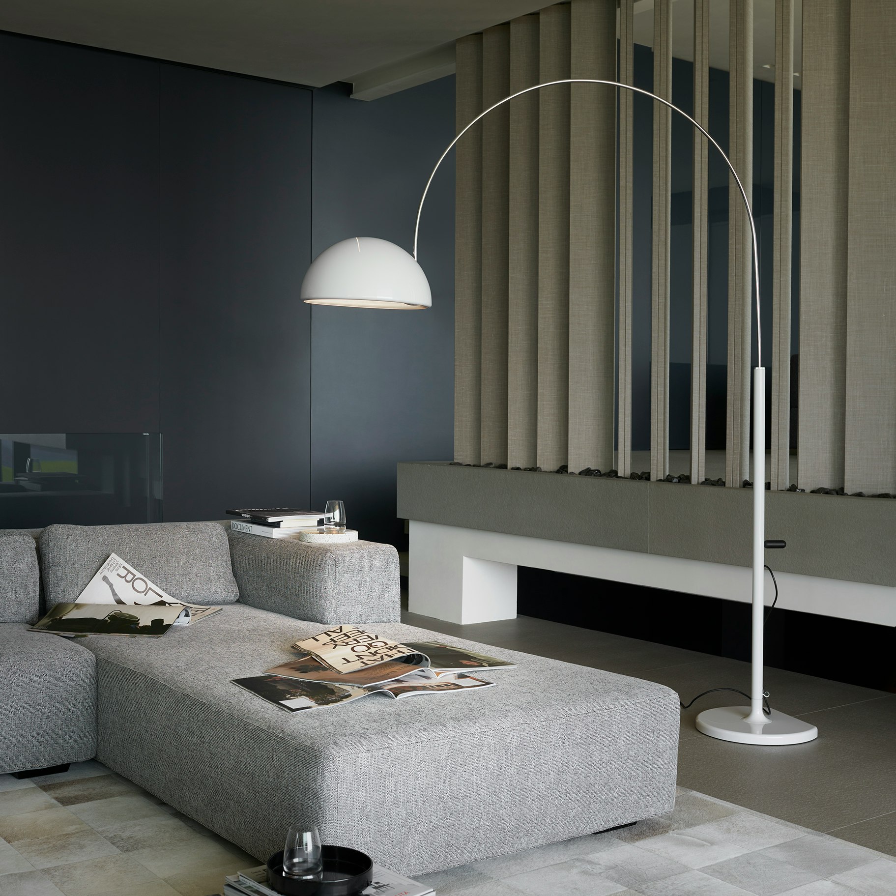 Coup&eacute; Arc Floor Lamp