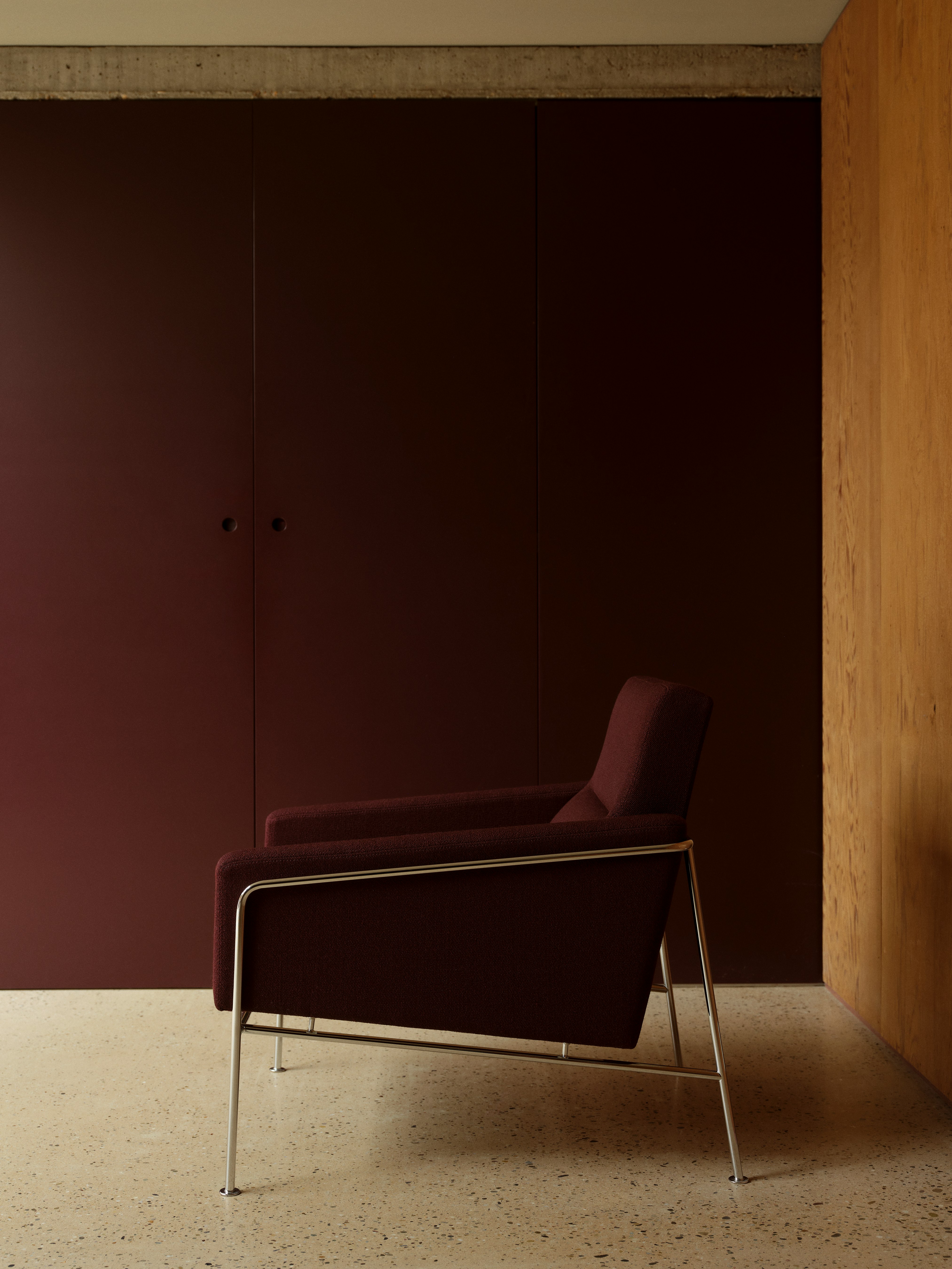 Series 3300 Sofa