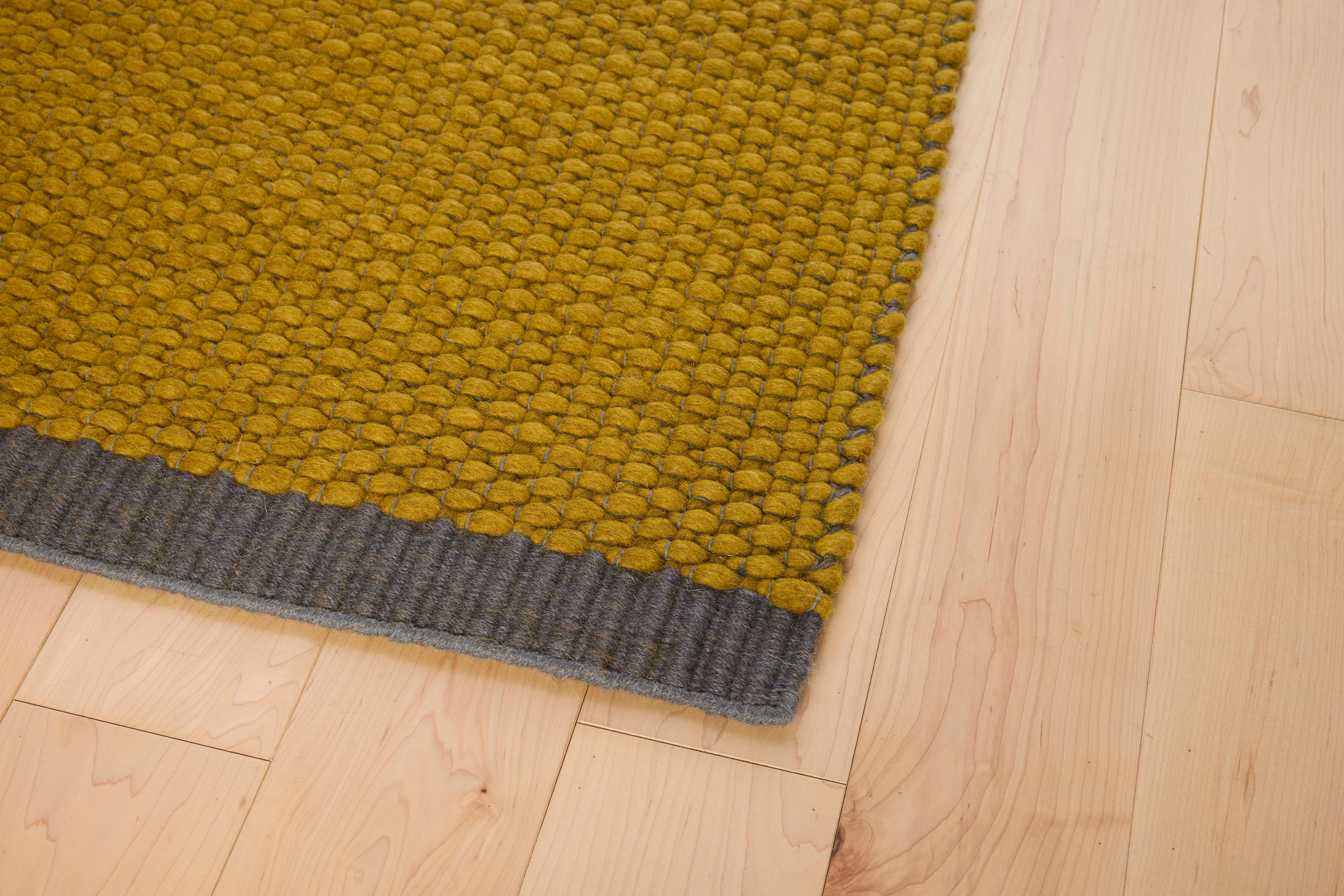 Isle Rug - 8 x 10, Plumeria