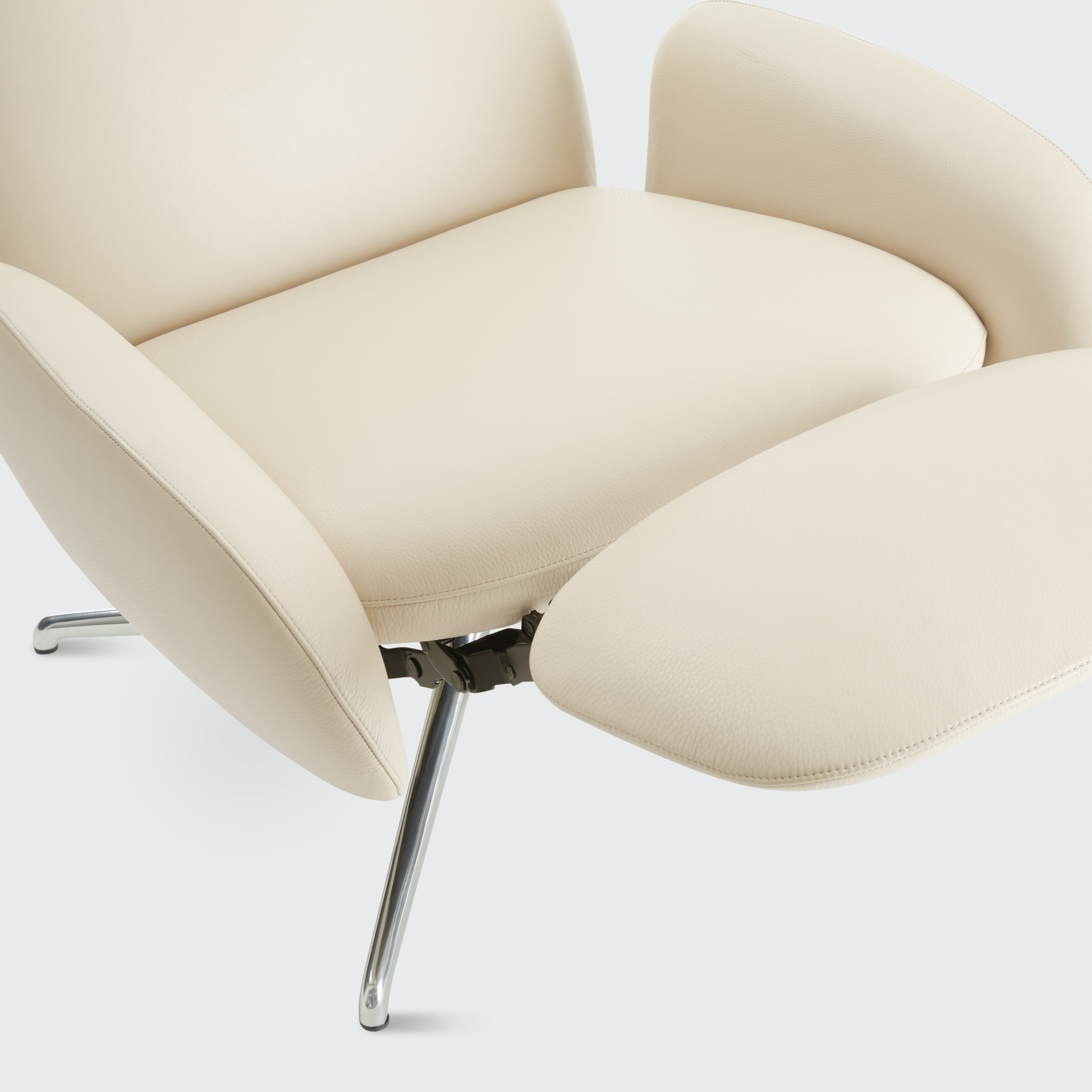 Vala Swivel Recliner