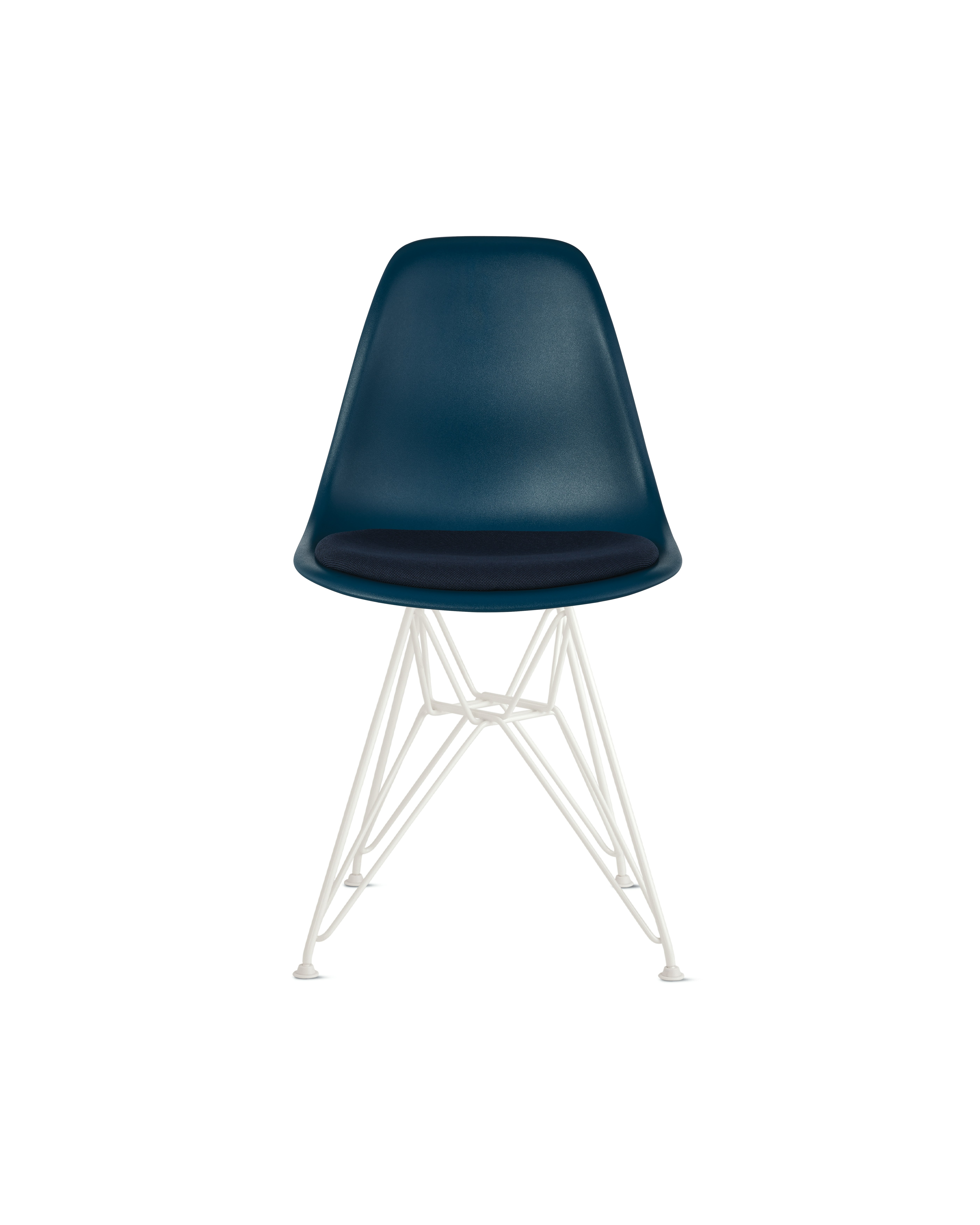 Eames Molded Plastic Side Chair with Seat Pad – Herman Miller Store