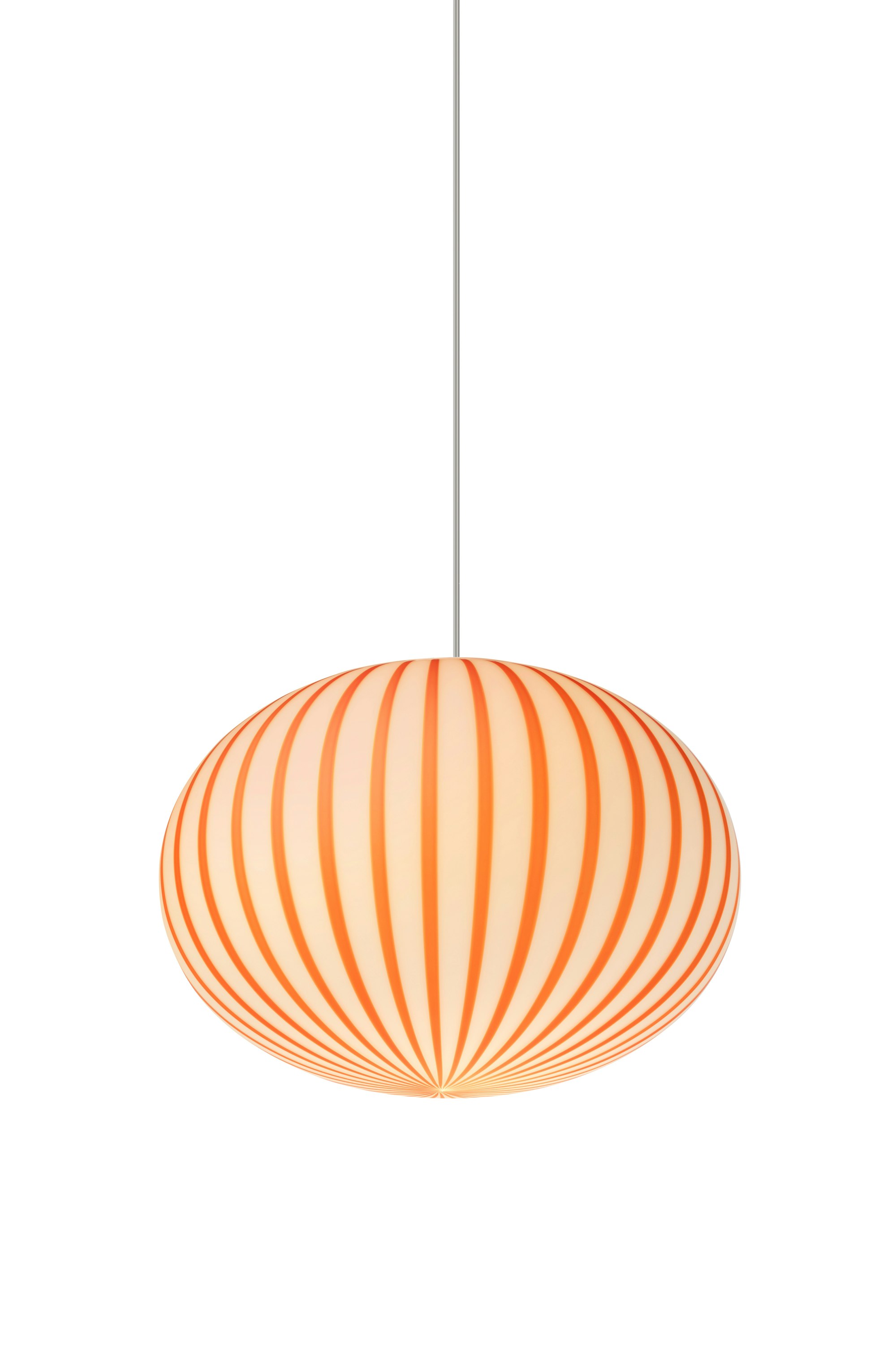 Filigrana S3 Ellipse Pendant in red Viewed from the front