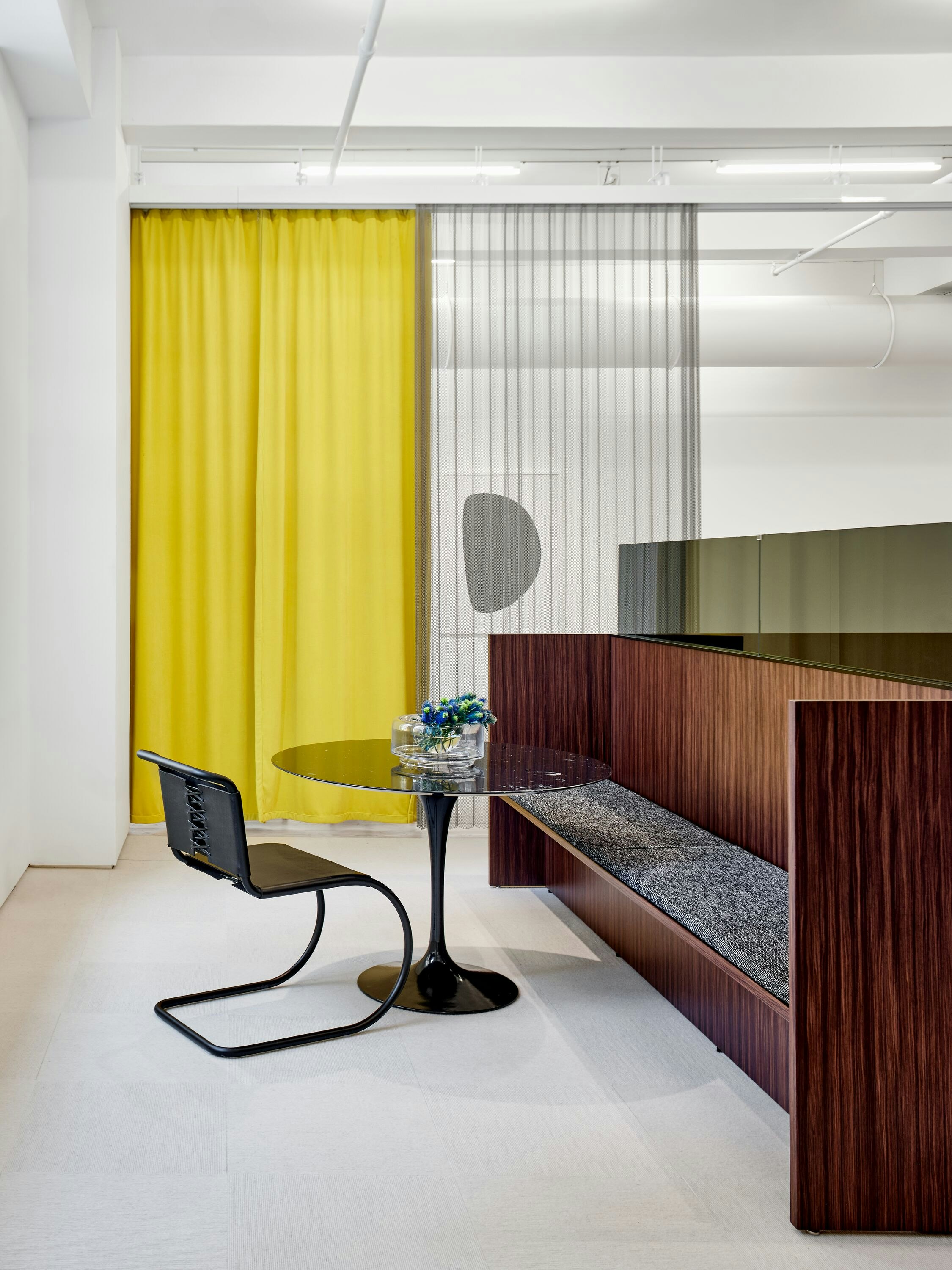 MR Chair - Armless | Original Design | Knoll