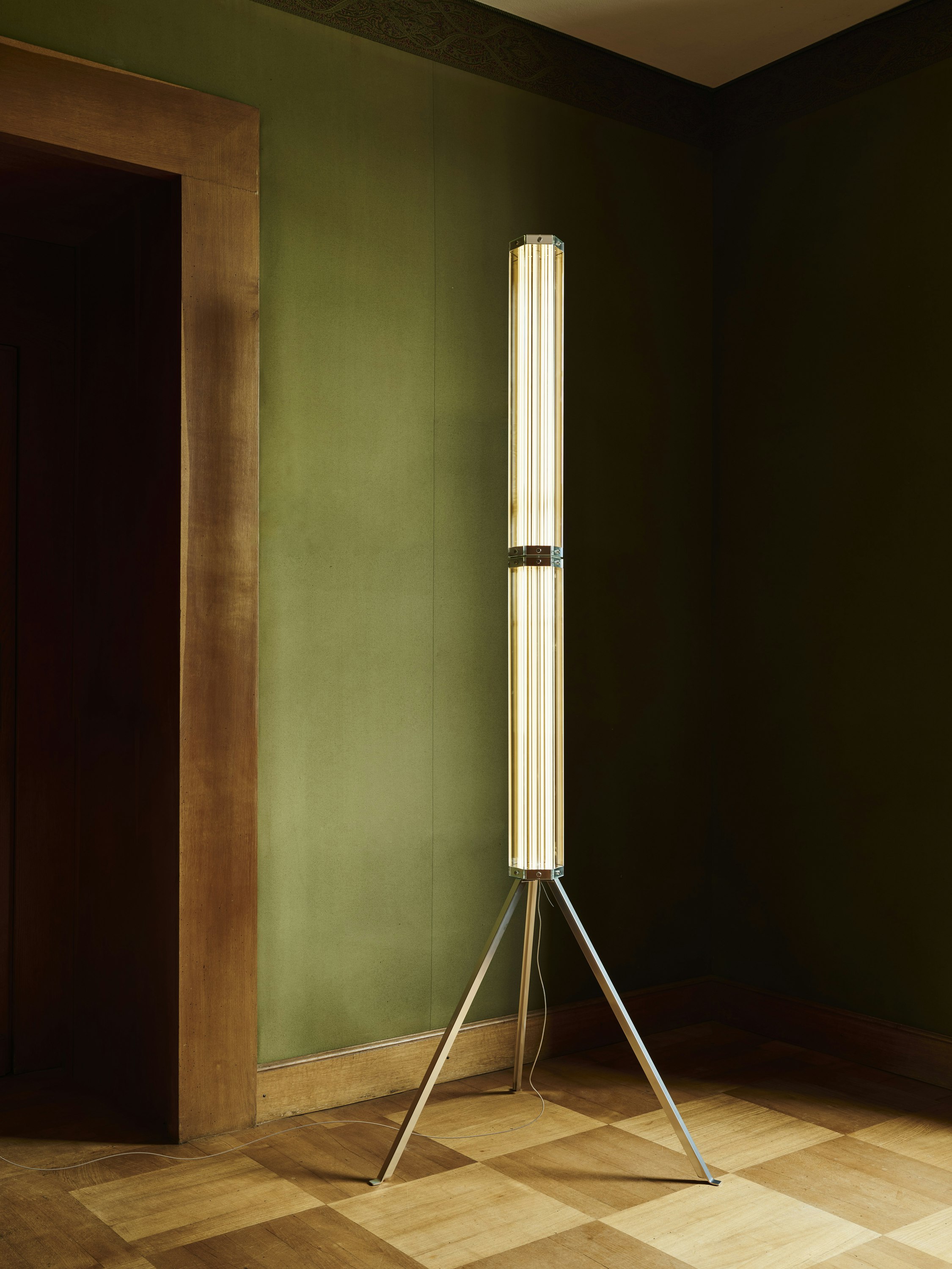 SuperWire Floor Lamp