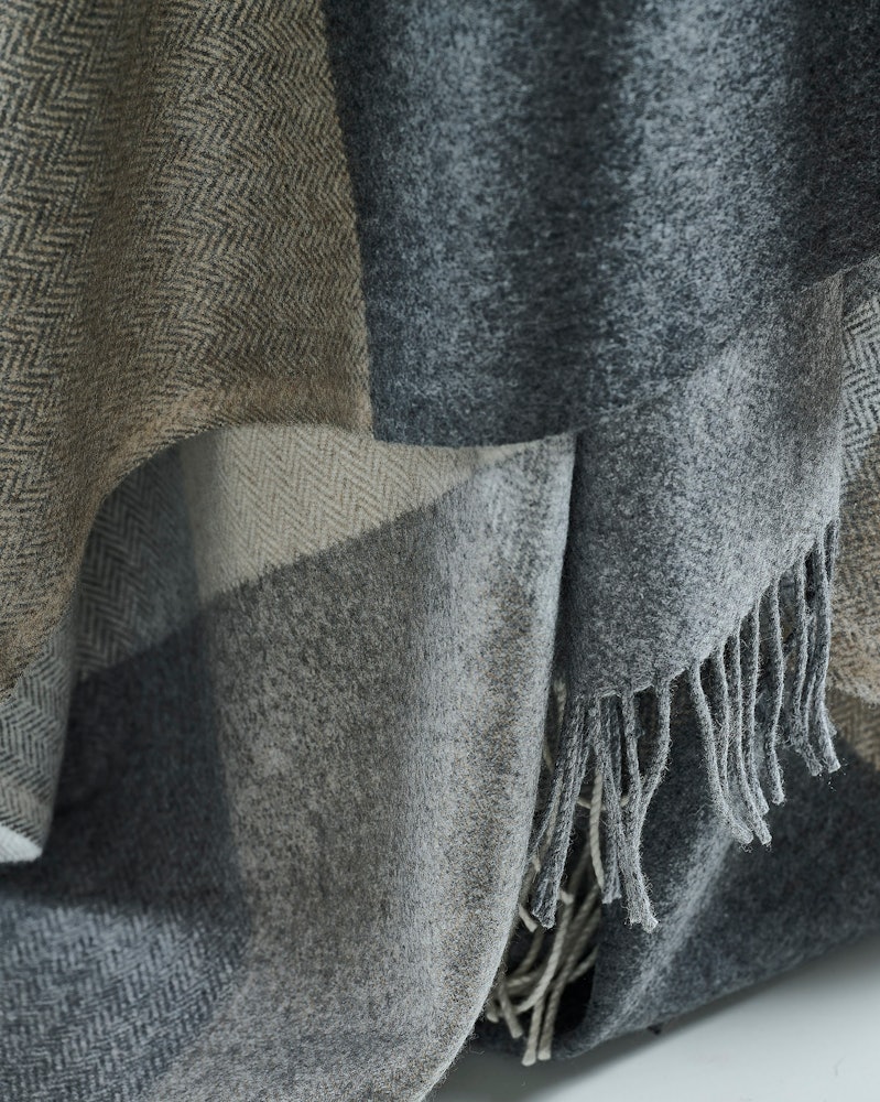 Rome Cashmere Throw