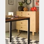 Spout Sit-to-Stand Table
