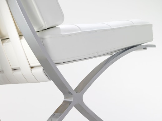 Barcelona Chair white leather leg detail