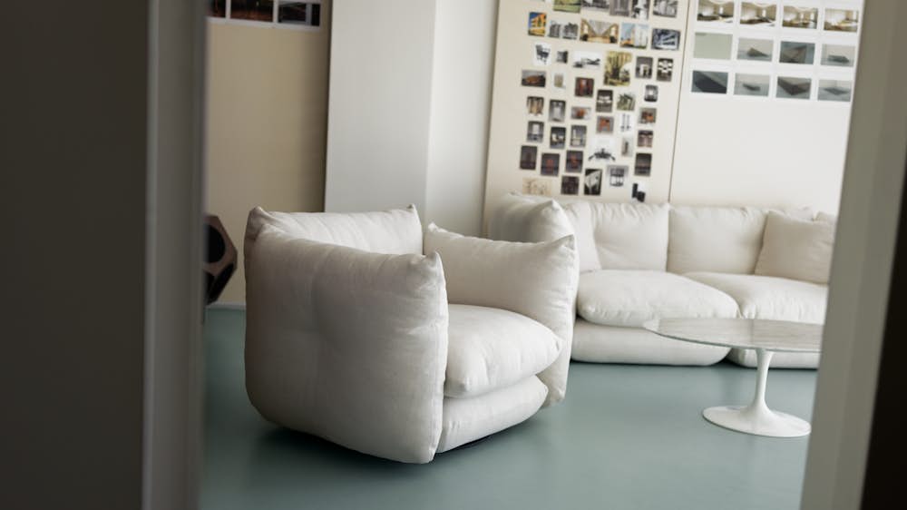 Perron Pillo Lounge Chair with Willo Perron
